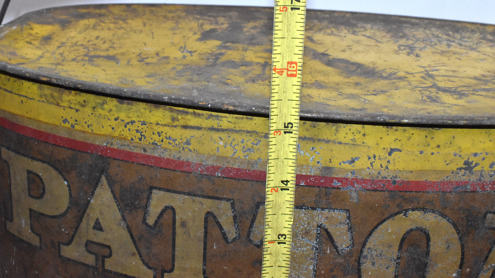 RARE PATTONS SUN PROOF PAINTS CAN SHAPED GENERAL STORE COUNTER DISPLAY SIGN RACK
