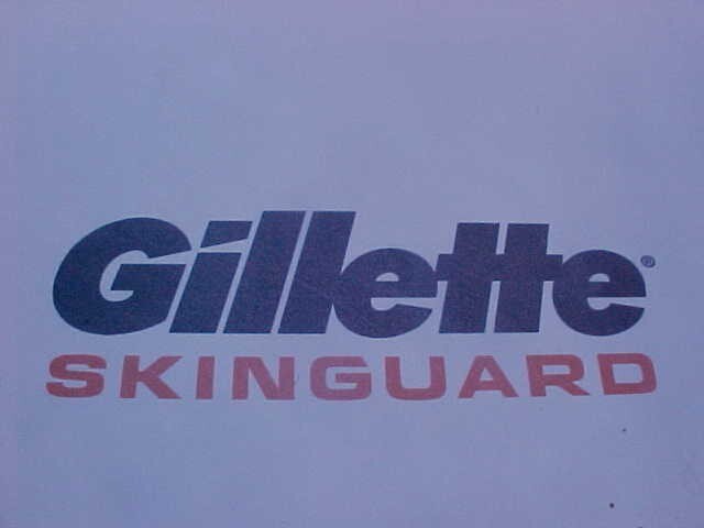 Gillette RAZOR Store counter Display GILLETTE SKINGUARD 2019 PROCHER & GAMBLE CO