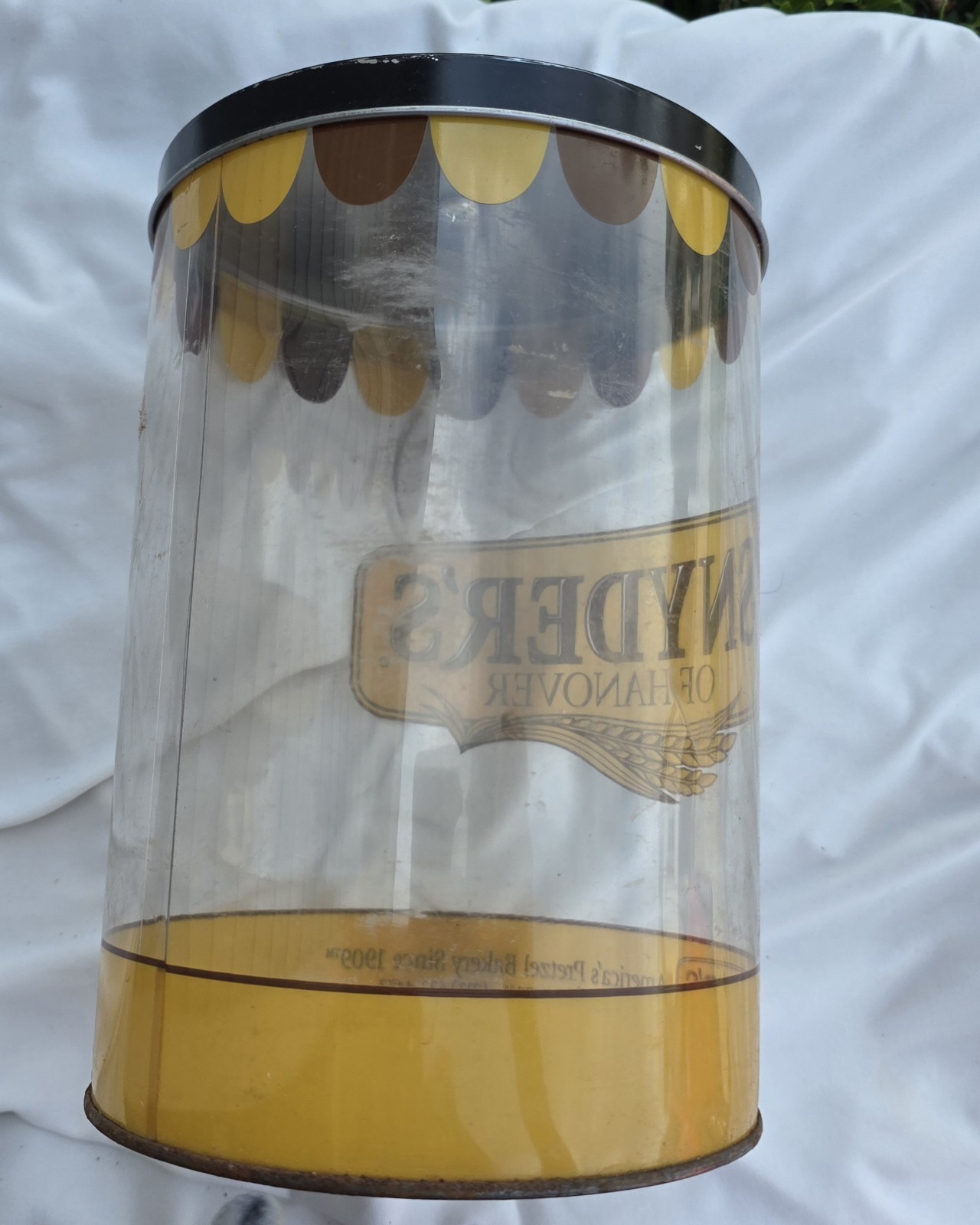 Vintage Snyder’s of Hanover Pretzel Store Display Counter Jar Canister Metal Lid