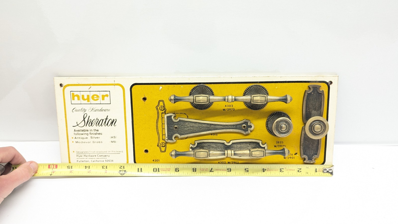 Vintage Hyer Salesman Sample Store Display Mounted Handles & Knobs Sheraton