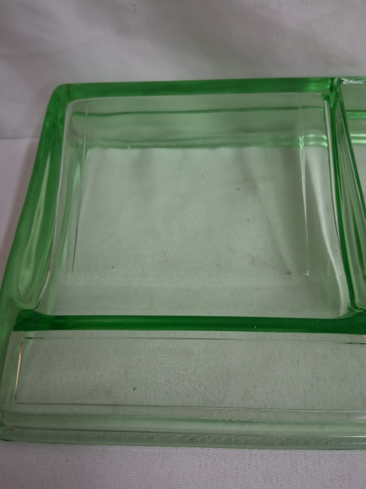 Clarks Teaberry Gum Display Tray Uranium Glass