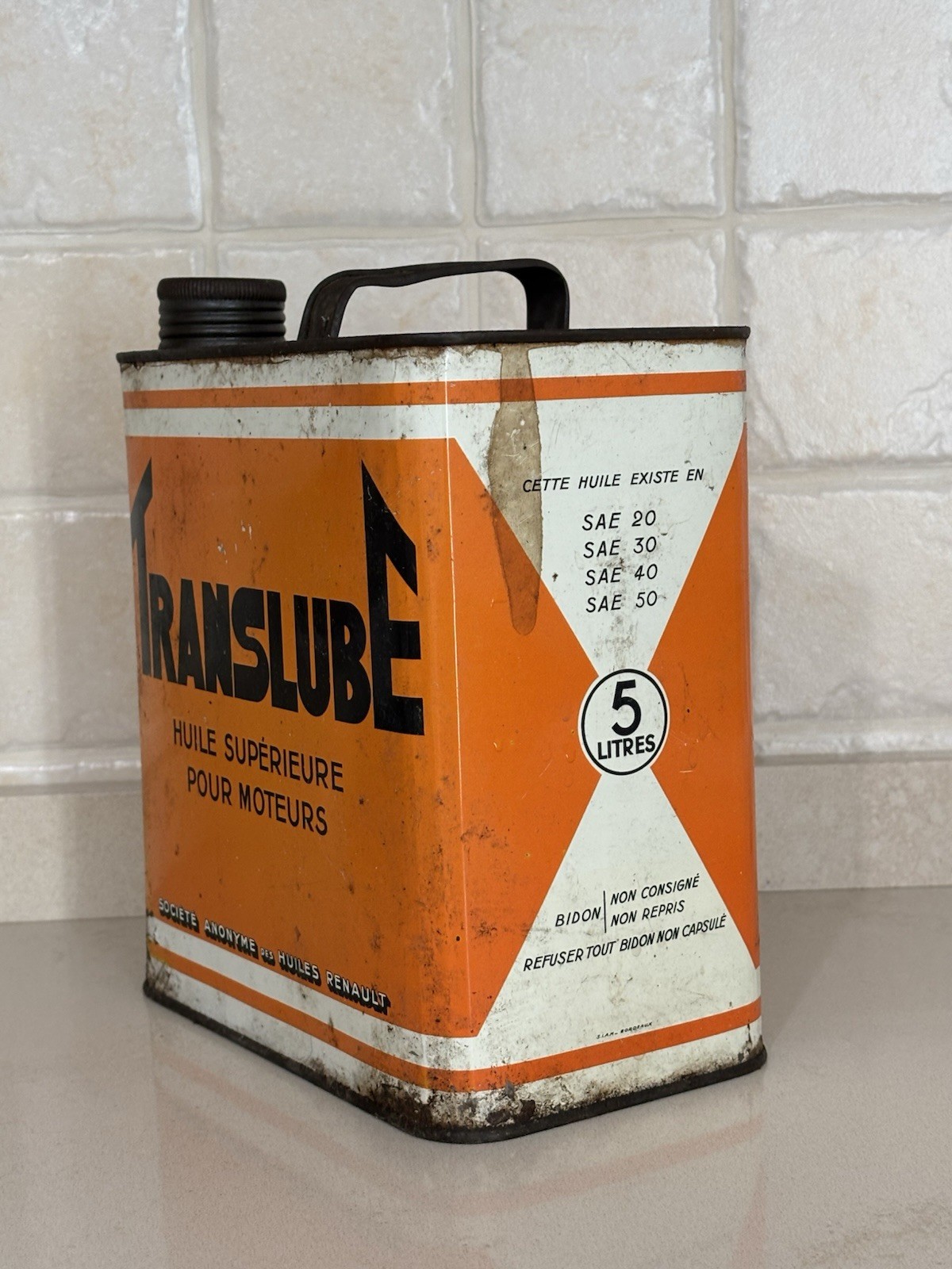 Antique Oil Milk. Renault. Motor Oil.