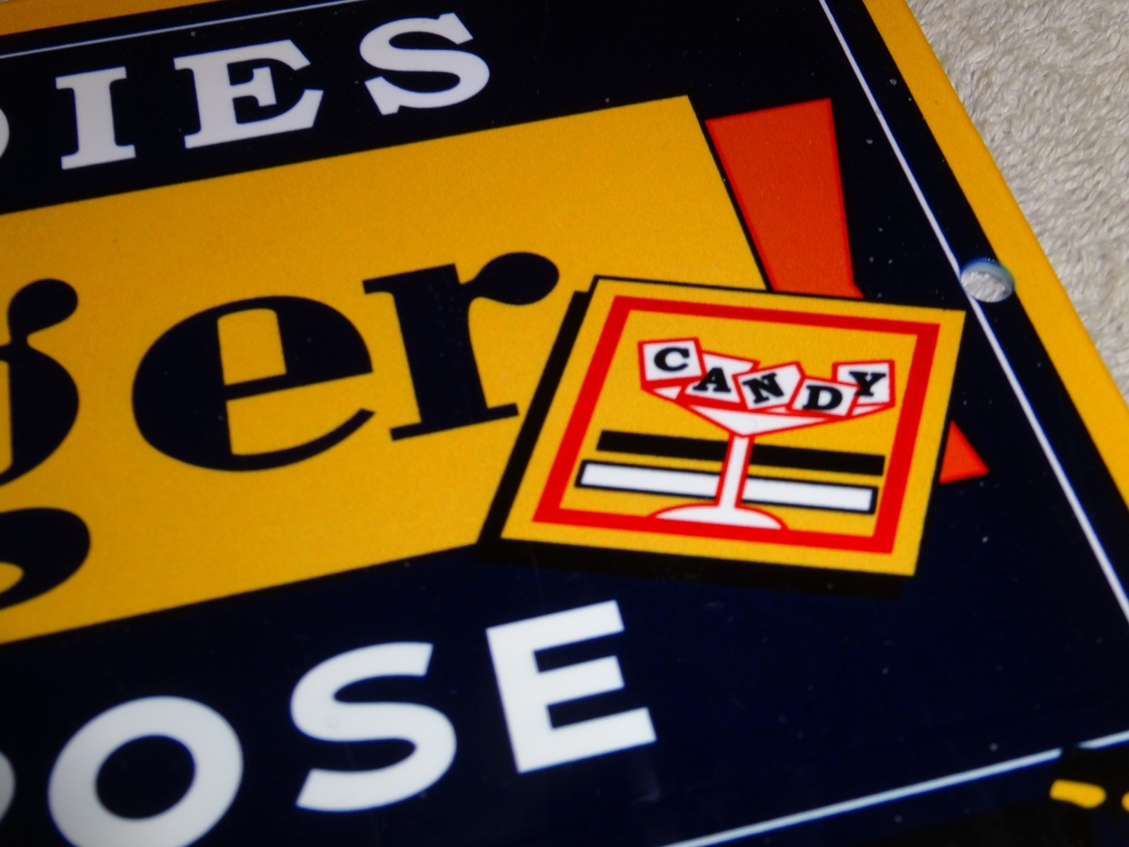 VINTAGE CURTISS CANDIES BUTTERFINGER 15″ METAL CHICAGO CHOCOLATE CANDY BAR SIGN!