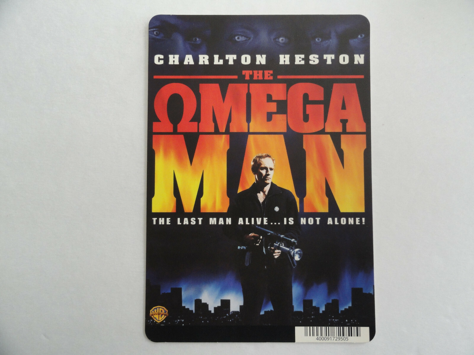 THE OMEGA MAN – CHARLTON HESTON – BLOCKBUSTER BACKER CARD 5″X8″ -NO MOVIE
