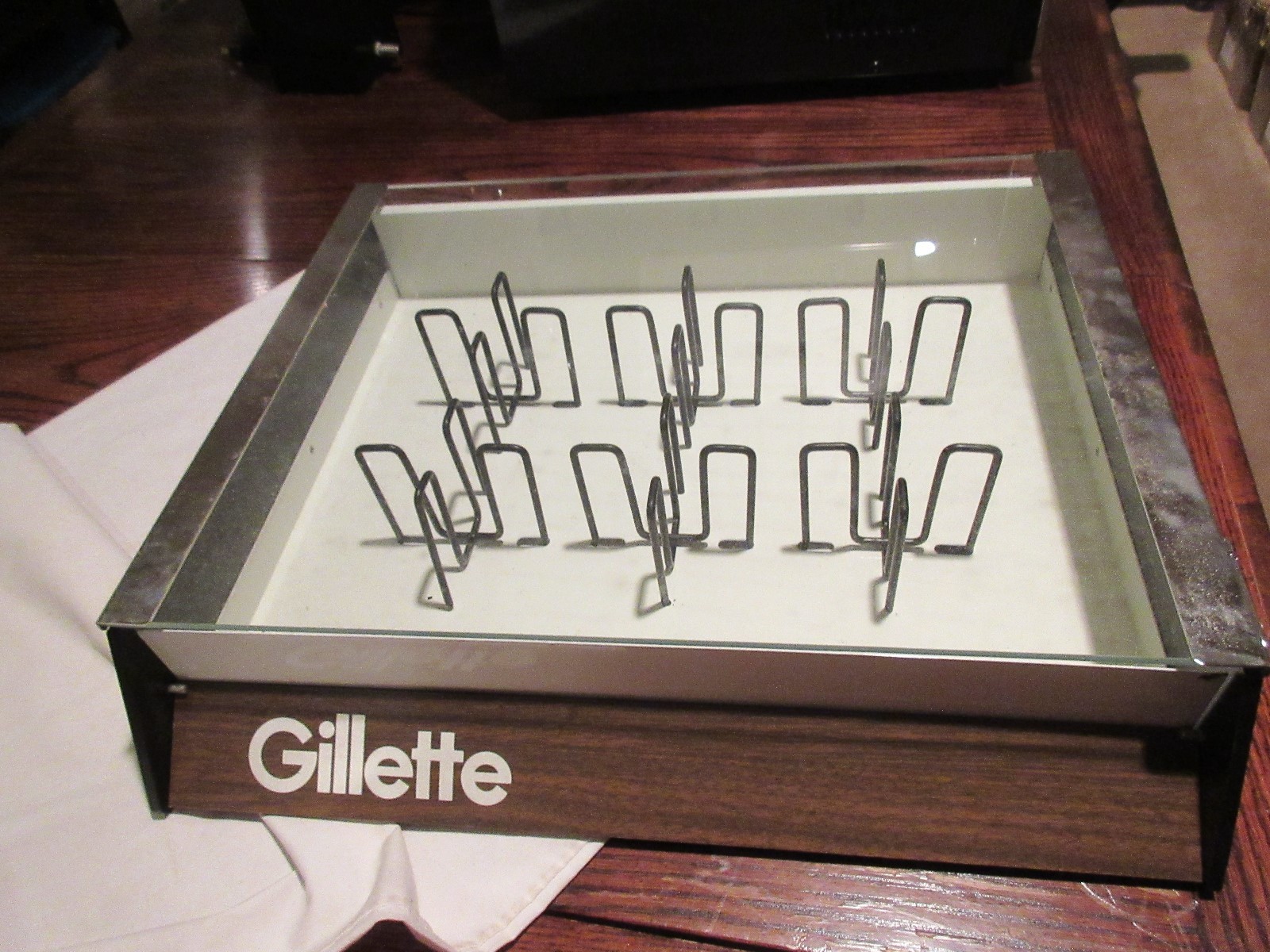 Gillette ,Counter Top Display Unit , 18″ X 151/2″ X 41/2″ , New In Box , Vintage