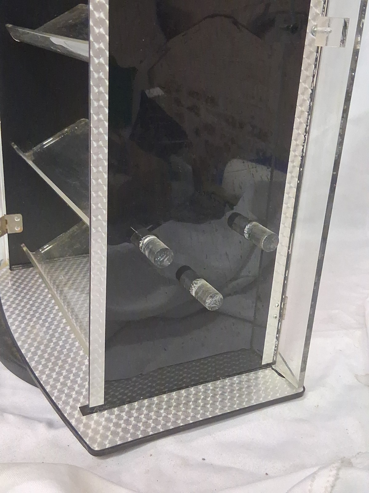 Vintage Colibri of London Locking Key Rotating Countertop Display Case *READ*