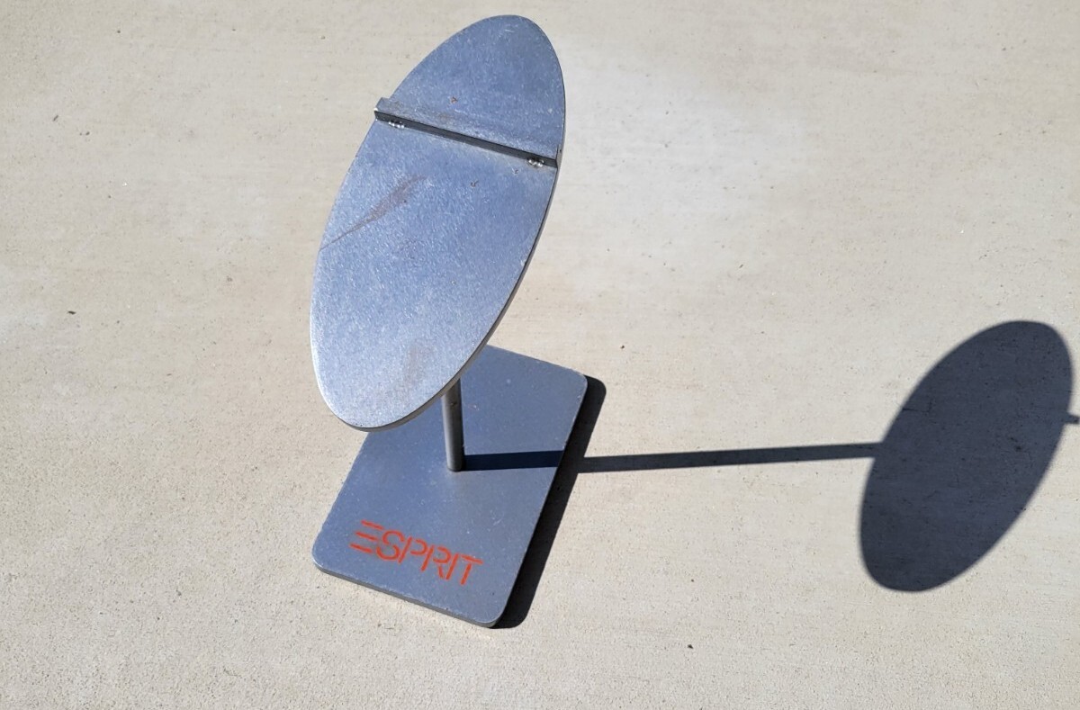 ESPRIT SHOE DISPLAY ~ STORE FIXTURE ~ SHOE RISER ~ VINTAGE ~ METAL STAND ~ GEN X