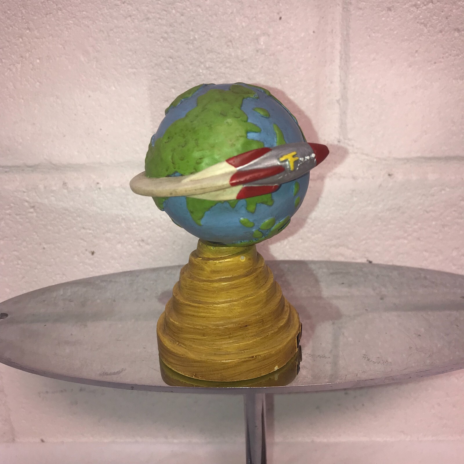 FOSSIL Around the World Statue Advertising Watches Store Display Bobble Plane
