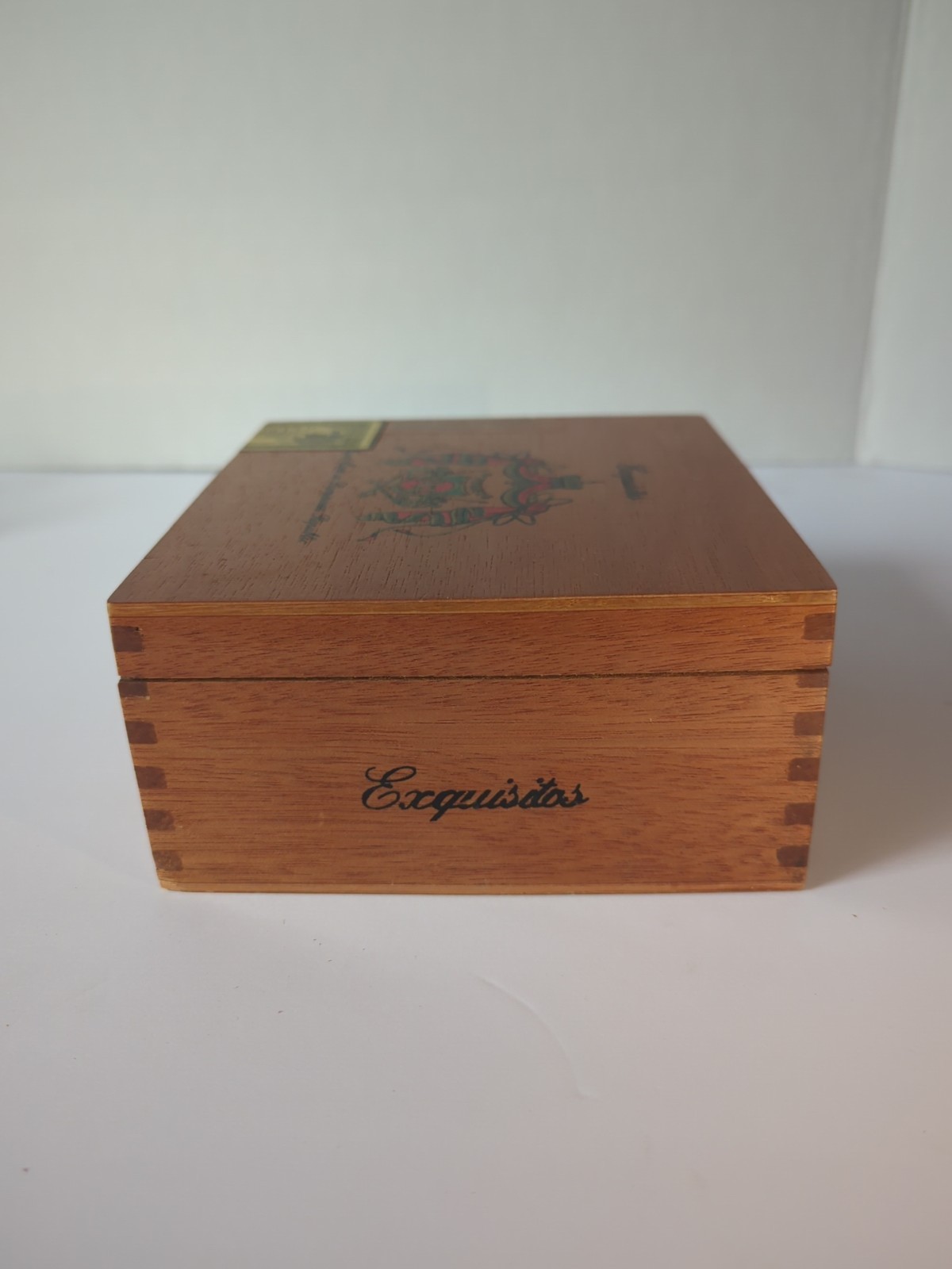 Arturo Fuente Wooden Empty Cigar Box – Cuban Corona 7x7x3 BB #533