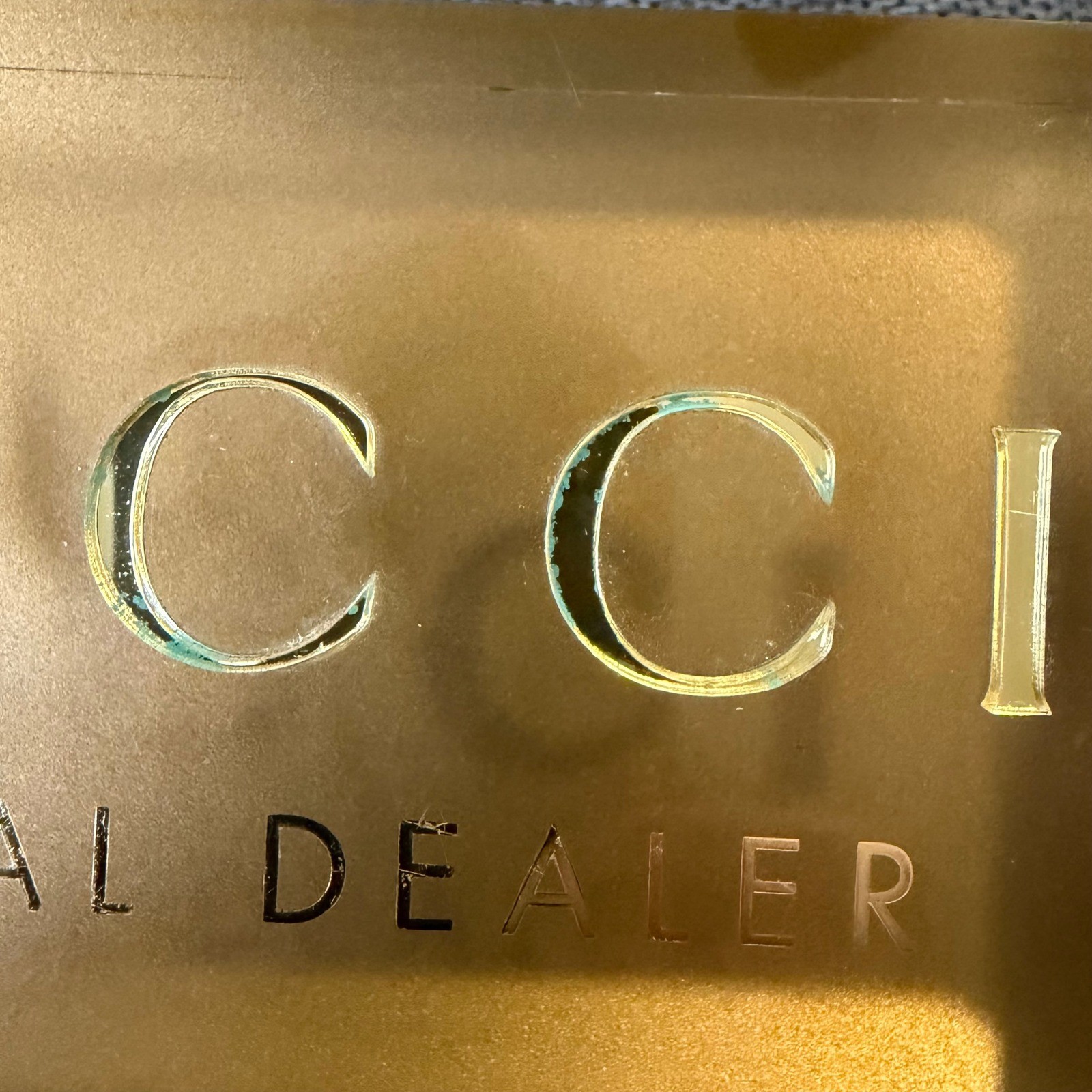 Gucci Official Dealer Lucite Logo Sign Gold Acrylic Display Block Boutique Decor