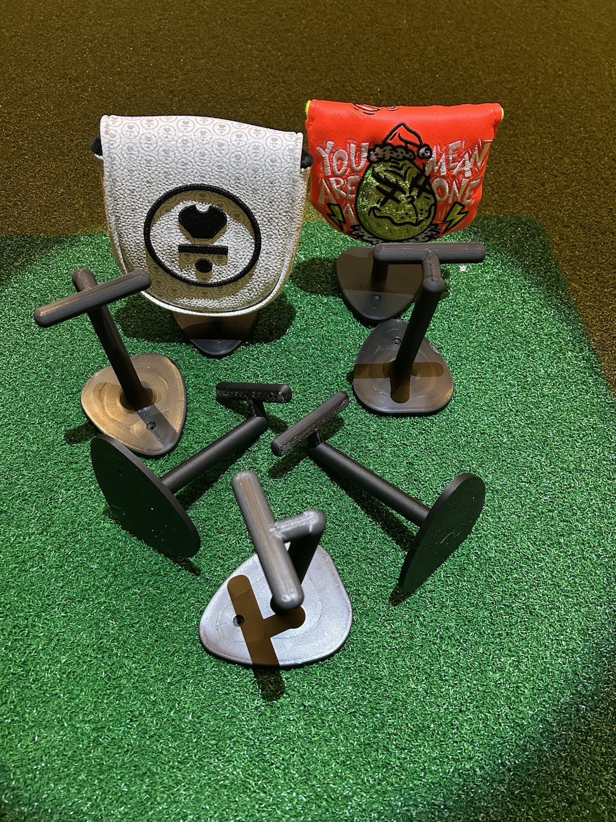 LAB, Hatch, SWAG – (2) Mallet Headcover – Center Shaft (CS) Shelf/Desk Displays