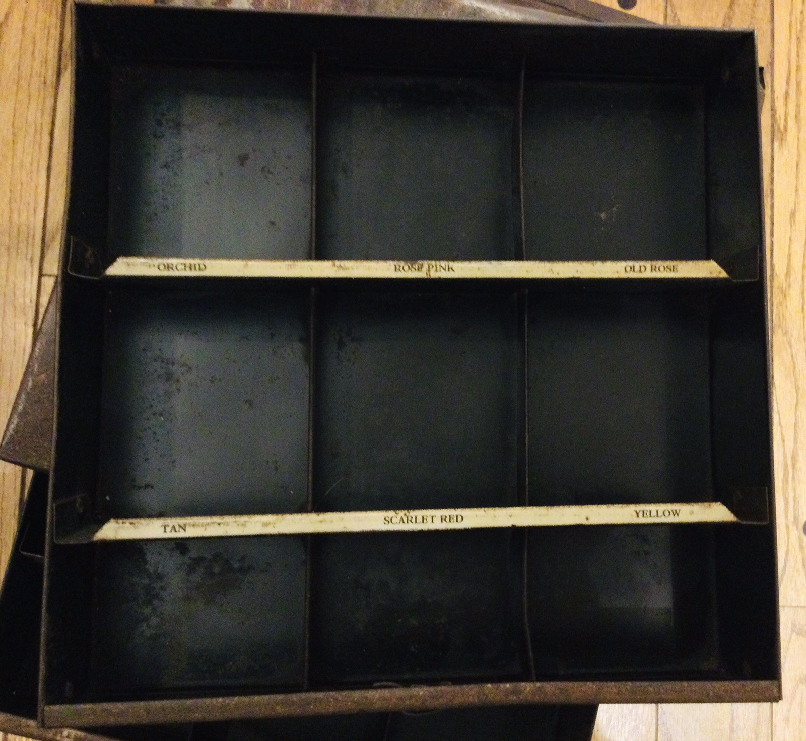 ANTIQUE c.1920 ADVERTISING GENERAL STORE DISPLAY CABINET “NEVER SAY DYE SAY RIT”