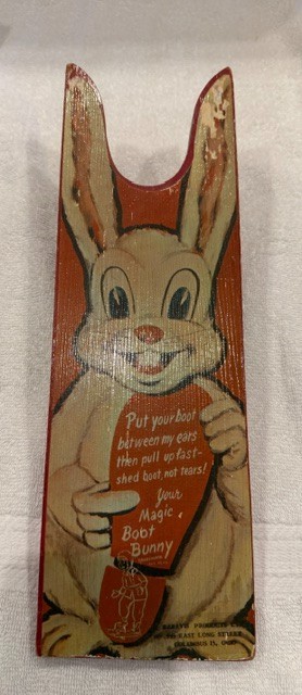 VINTAGE MAGIC BOOT BUNNY WOOD BOOT JACK SHOE REMOVER KERAVIS ADVERTISING