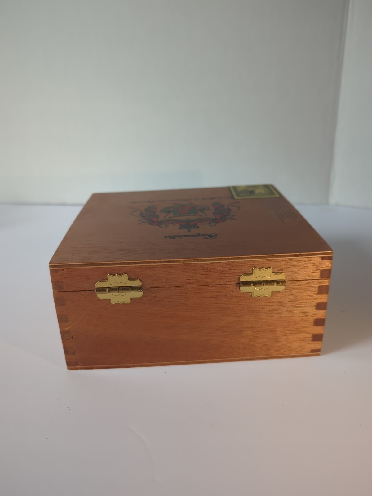 Arturo Fuente Wooden Empty Cigar Box – Cuban Corona 7x7x3 BB #533