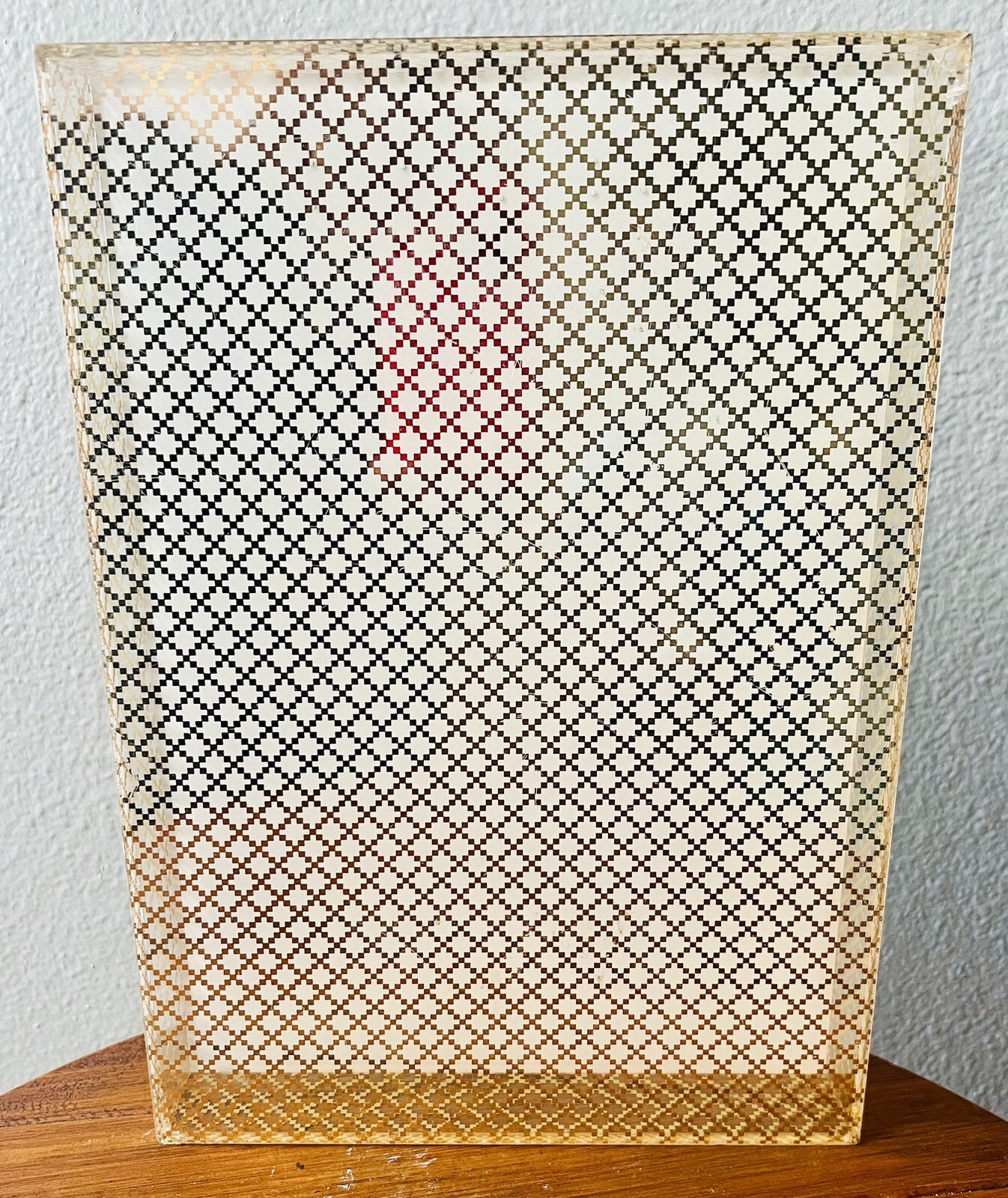 VINTAGE GUCCI EYEWARE PLEXIGLASS EMBOSSED BOX DISPLAY SIGN 11.5”X8.5X1.5”