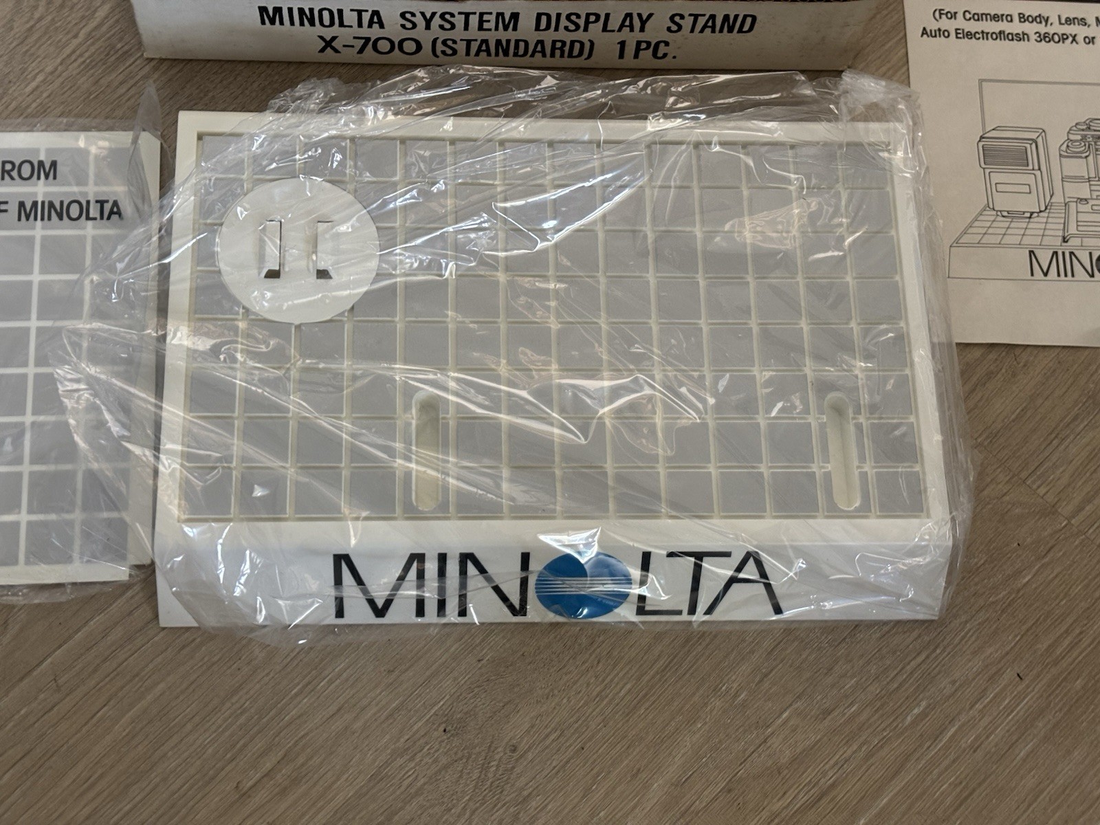 Very RARE New Minolta X-700 System Display Stand Point of Sale Advertising NOS