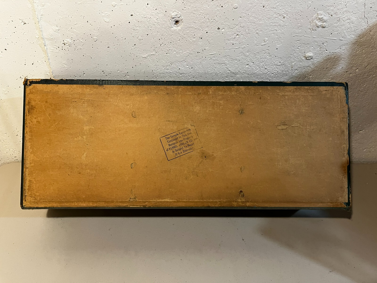 1941 Ferris Wool Co. Woolen Co Suit Sample Case Tailor Salesman Display Box