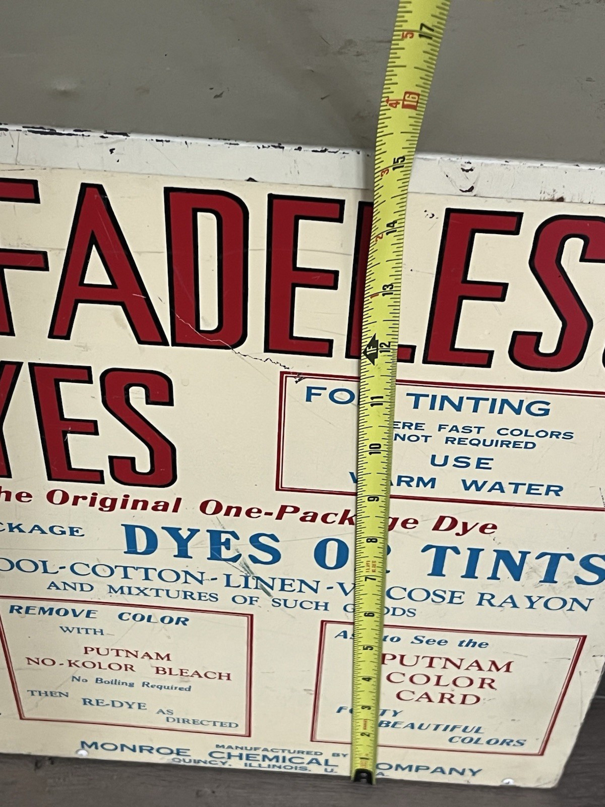 Vintage Putnam Fadeless Dyes Antique Store Countertop Display Advertising Tin