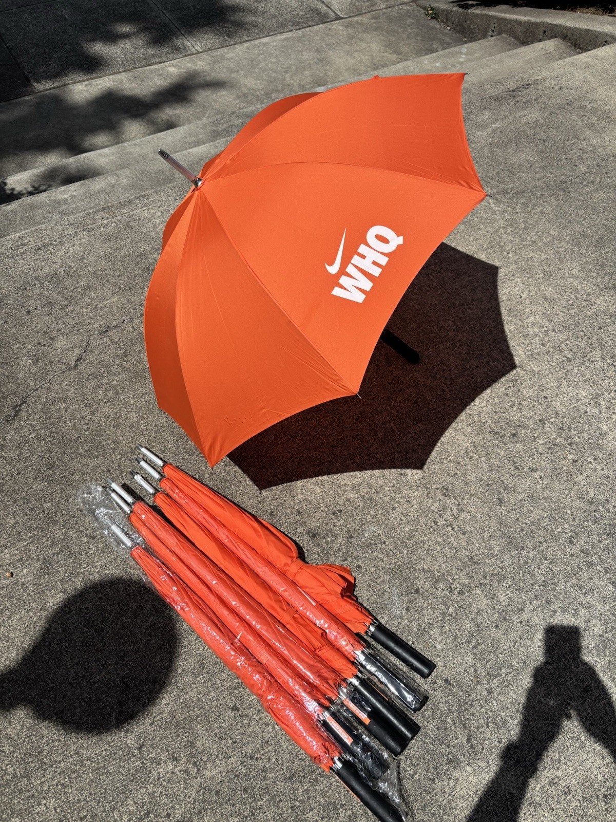 Vintage Nike WHQ Employee Umbrella Beaverton Oregon Headquarters Promo