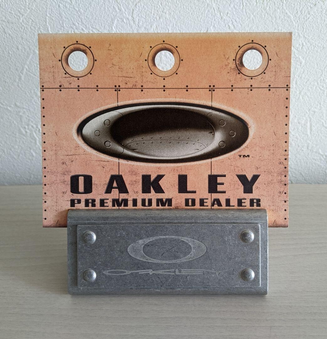 [Not for sale] Oakley dealer display card stand fashion accessories sunglasses