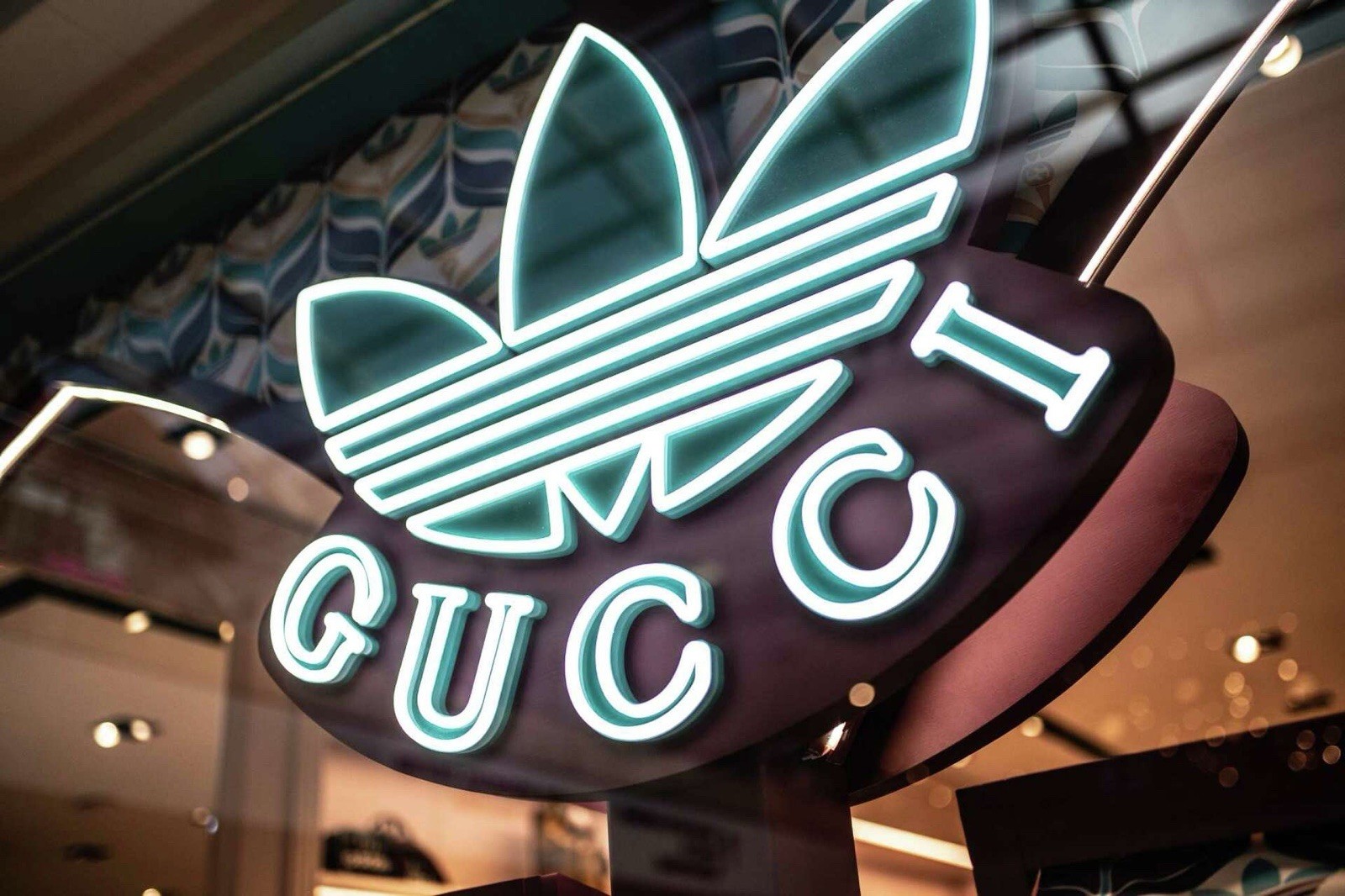 luminous Adidas X Gucci Sign