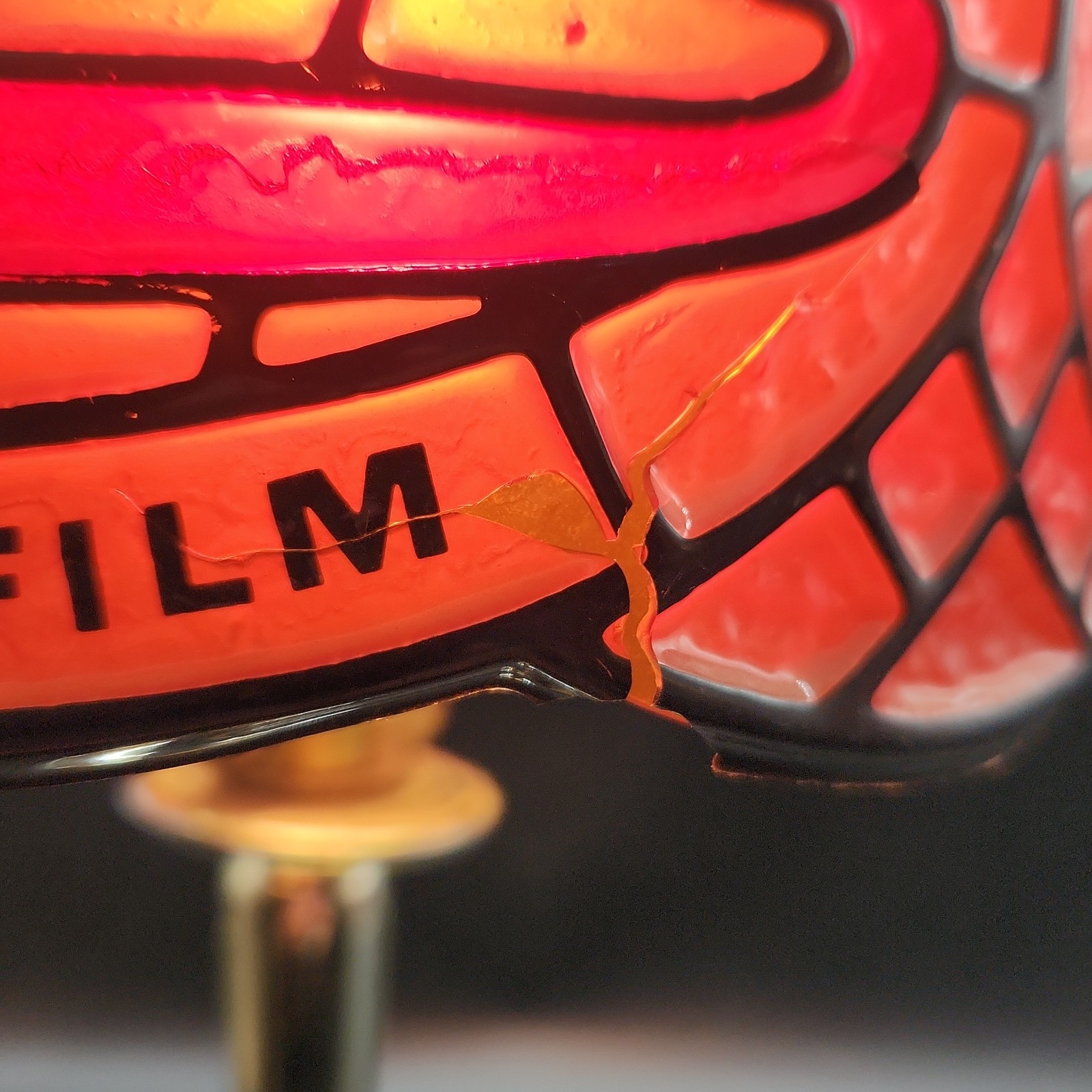 Vtg KODAK CAMERAS AND FILM Lamp Faux Glass Tiffany Style Shade Advertising 17″