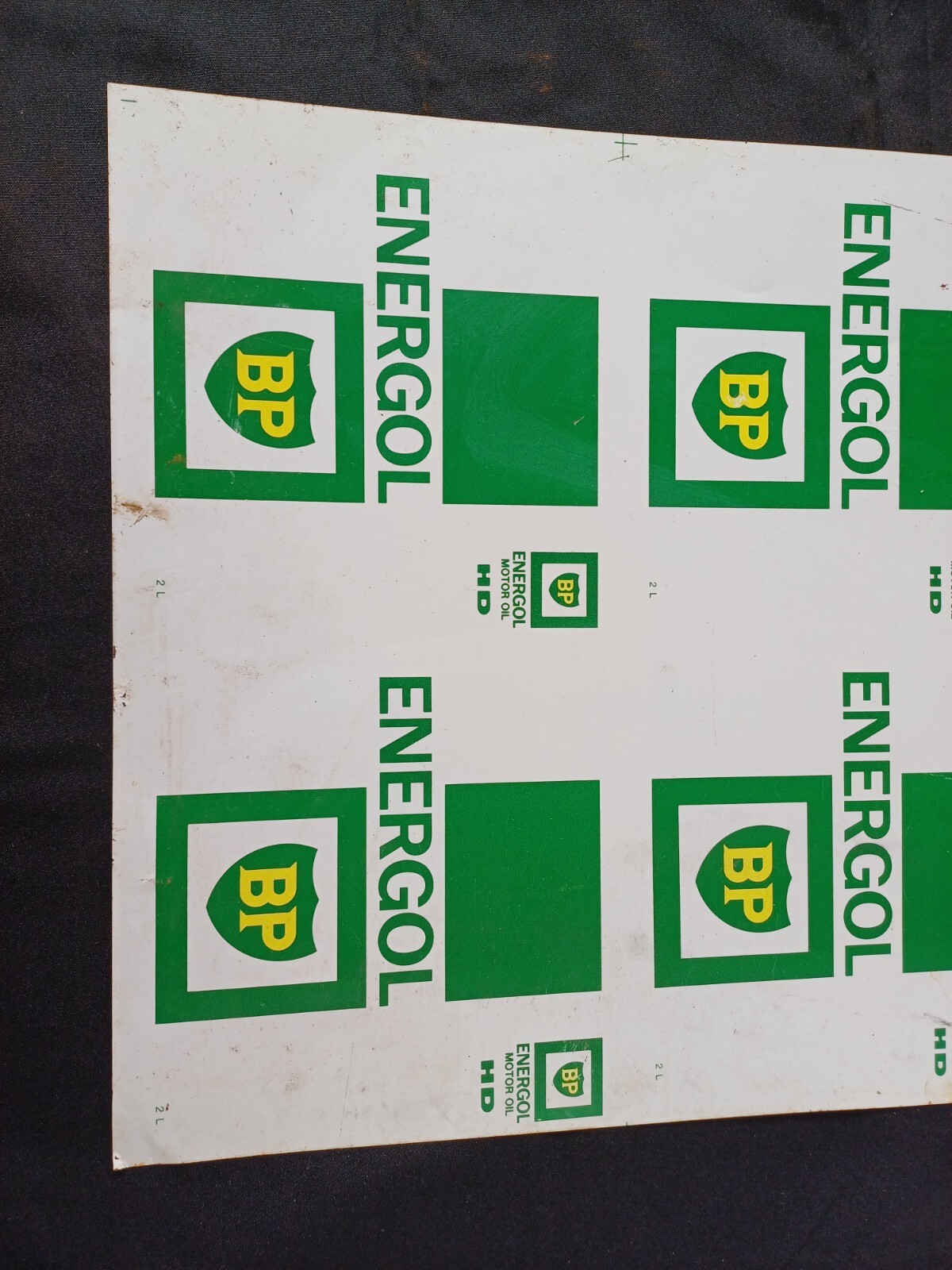 Plaque Tôle conception des bidons d’huile BP Energol