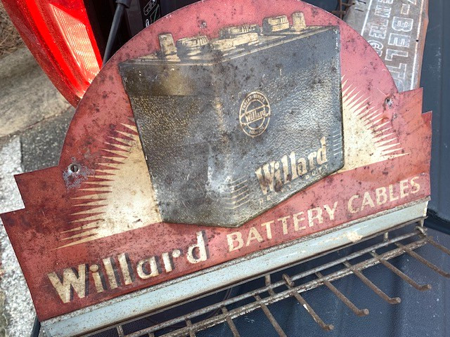 VINTAGE 1940’S WILLARD BATTERY EMBOSSED CABLE RACK 17 X 12