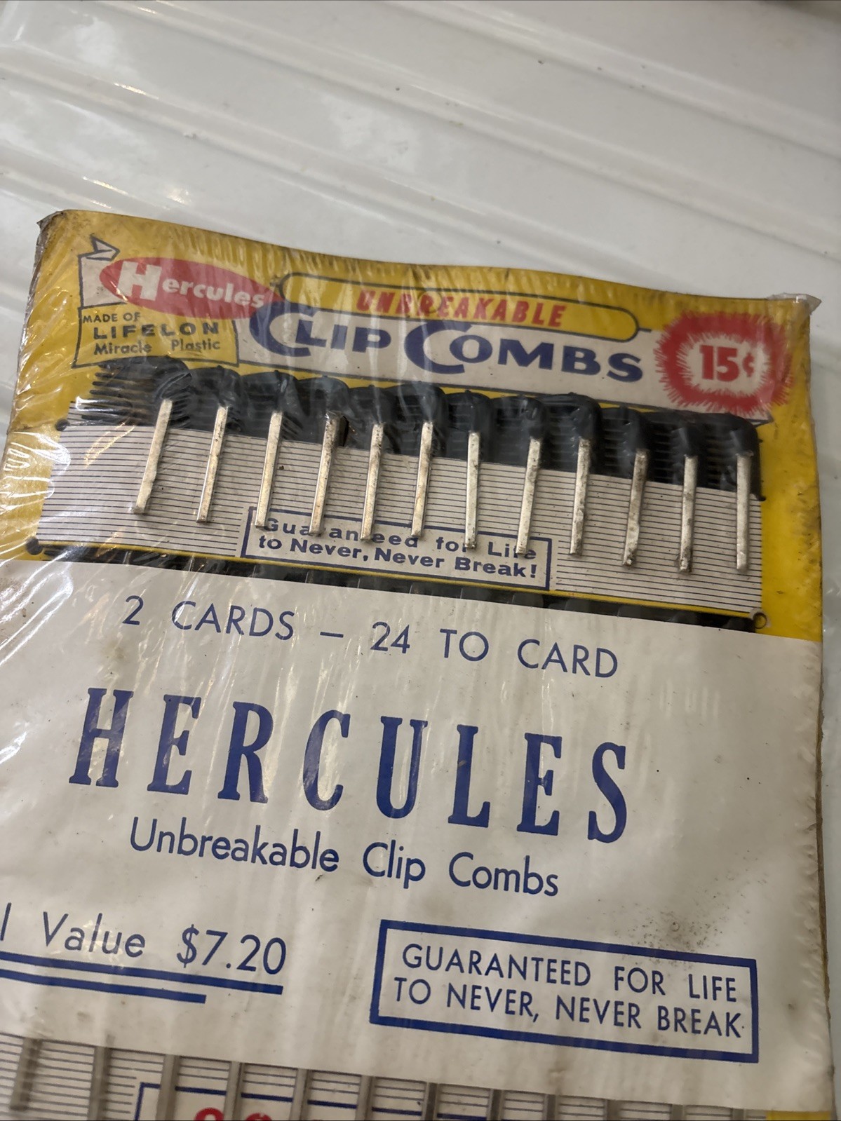 Vintage Hercules Pocket Combs Display 2 Cards With 48 Combs NOS Read Descriptio