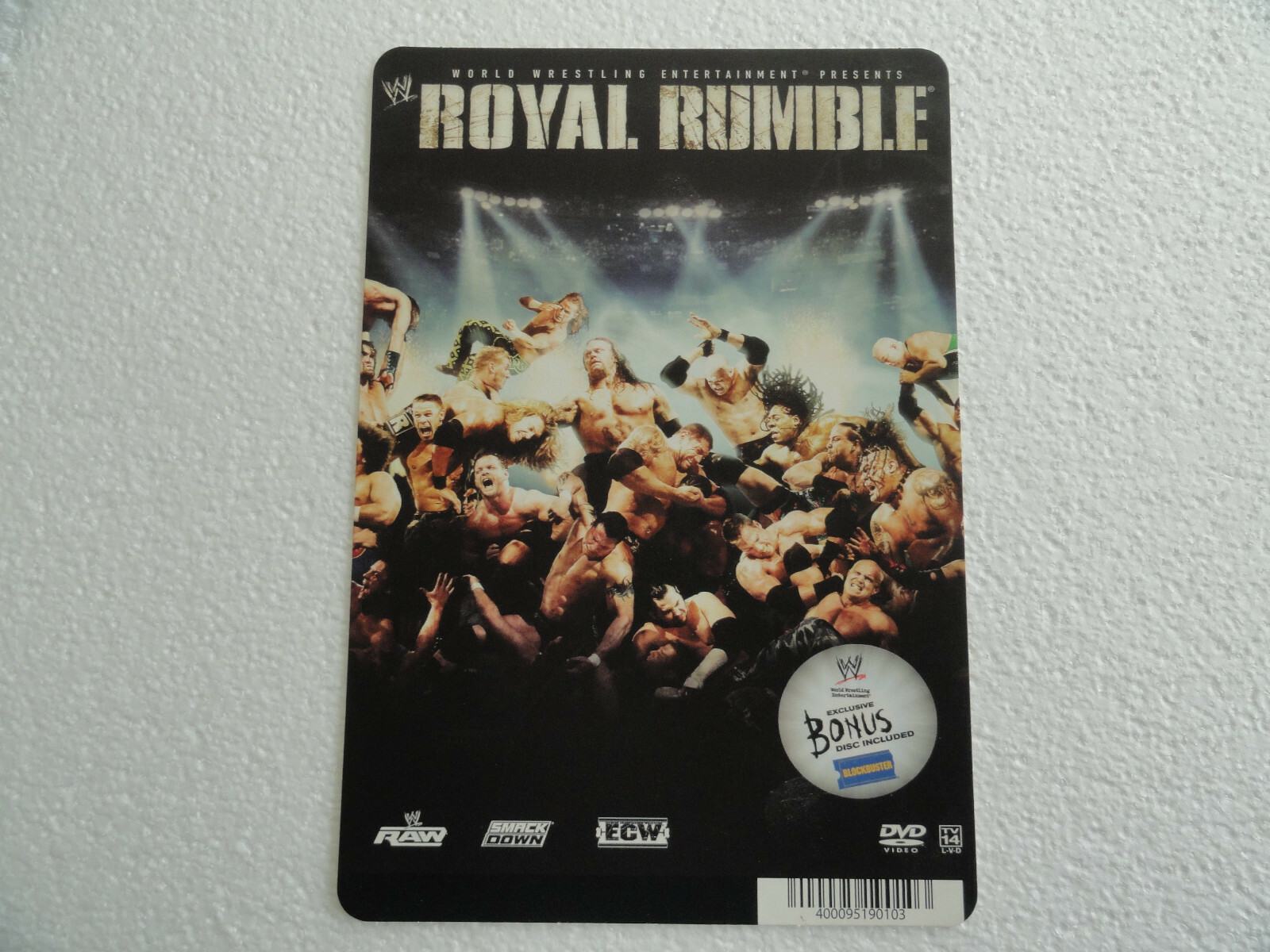 WWE ROYAL RUMBLE – BLOCKBUSTER VIDEO BACKER CARD 5″X8″- NO MOVIE