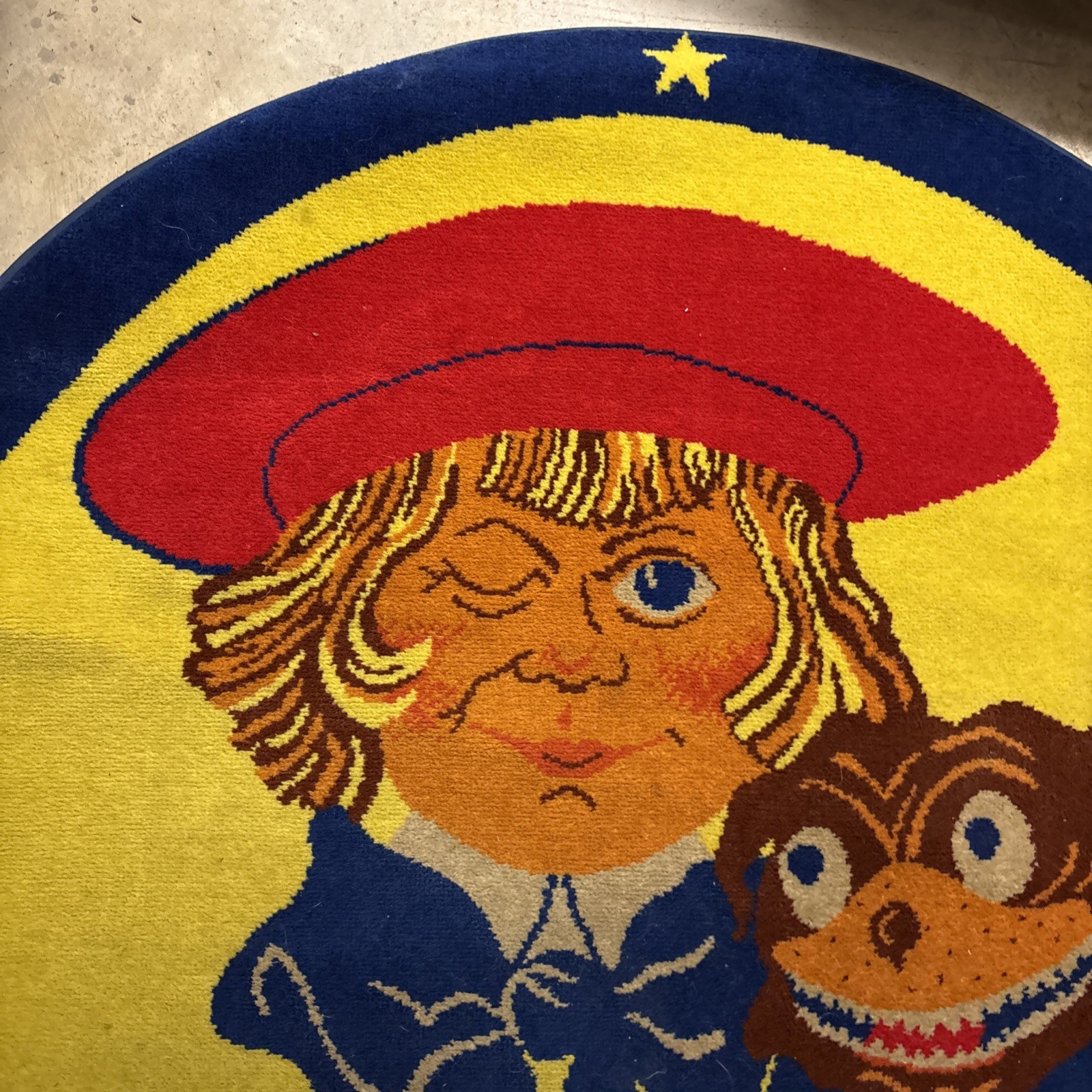 one Large Buster brown advertising carpet from the 80’s 54” Diameter