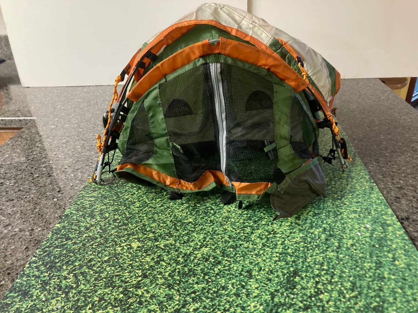 Field and Stream Tent – Store Display Salesman Sample “New” Never Displayed