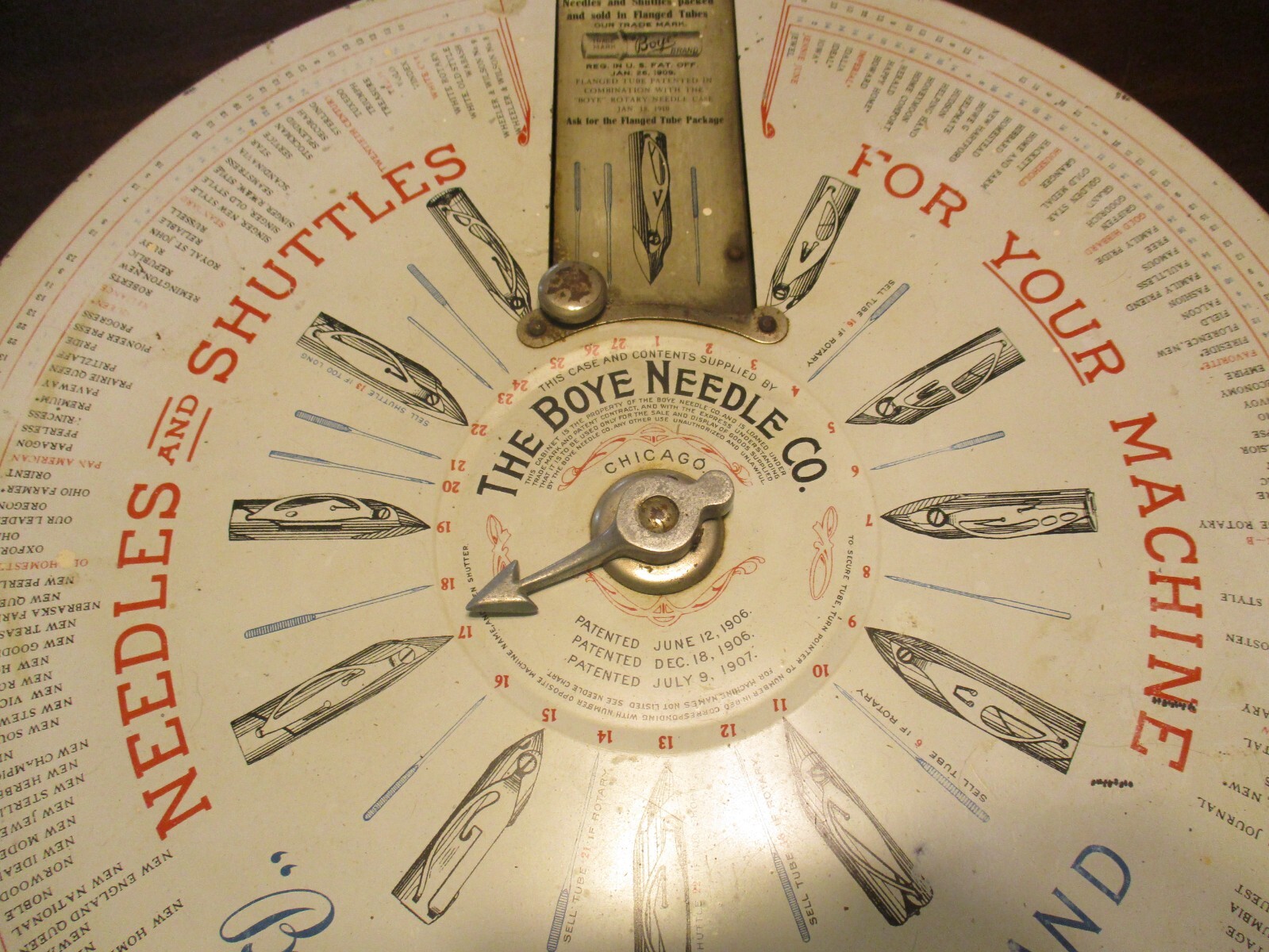 THE BOYE NEEDLE CO. NEEDLES AND SHUTTLES FOR YOUR MACHINE STORE DISPLAY ANTIQUE