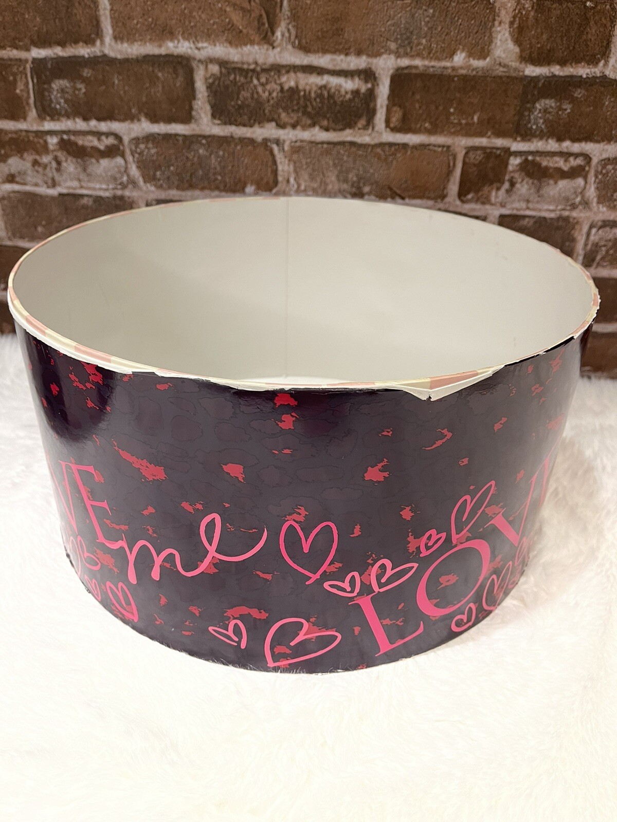 VICTORIA’S SECRET HAT BOXES DISPLAY PROPS PINK STRIPED BLACK STRIPED RARE SET