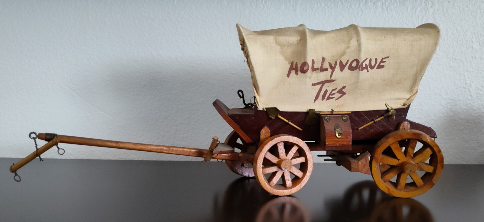 Vintage 1940s 1950s Advertising Hollyvogue Store Display Western Stagecoach