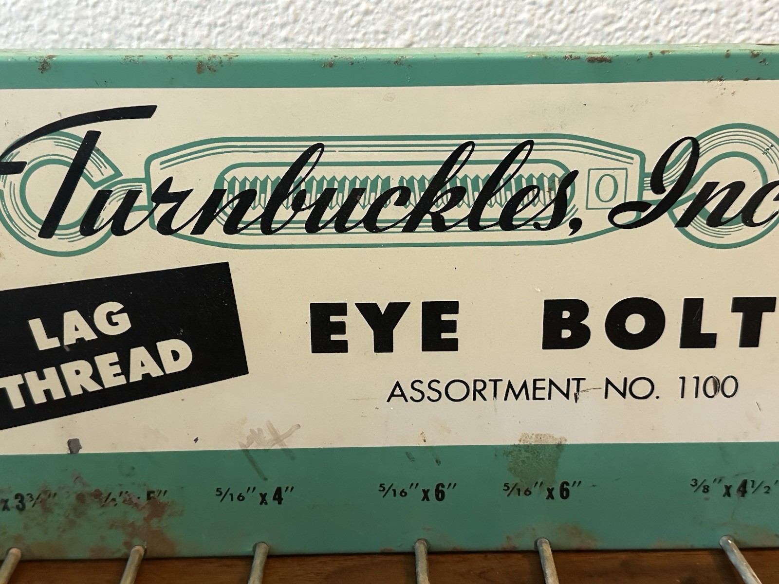VTG TURNBUCKLES INC. “TURN BUCKLES & EYE BOLTS” METAL STORE DISPLAY. SEA-FOAM