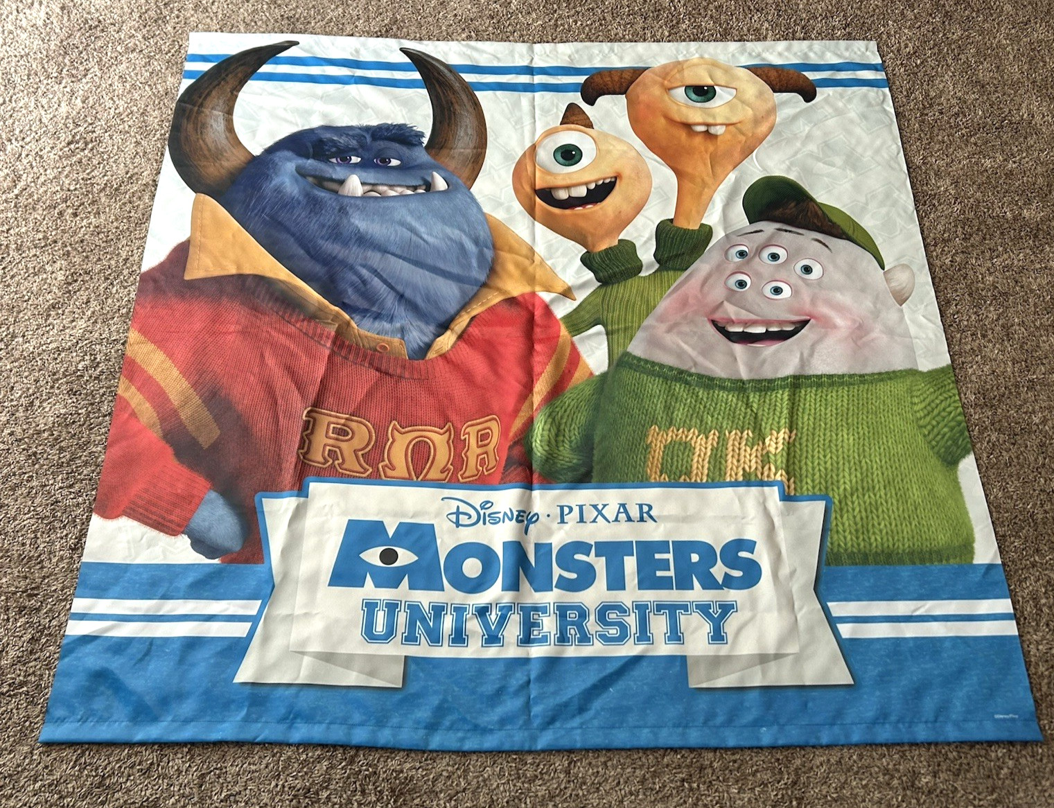 Disney/Pixar Toys R Us Monsters U Retail Display Cloth Banner Squishy/Terry/John