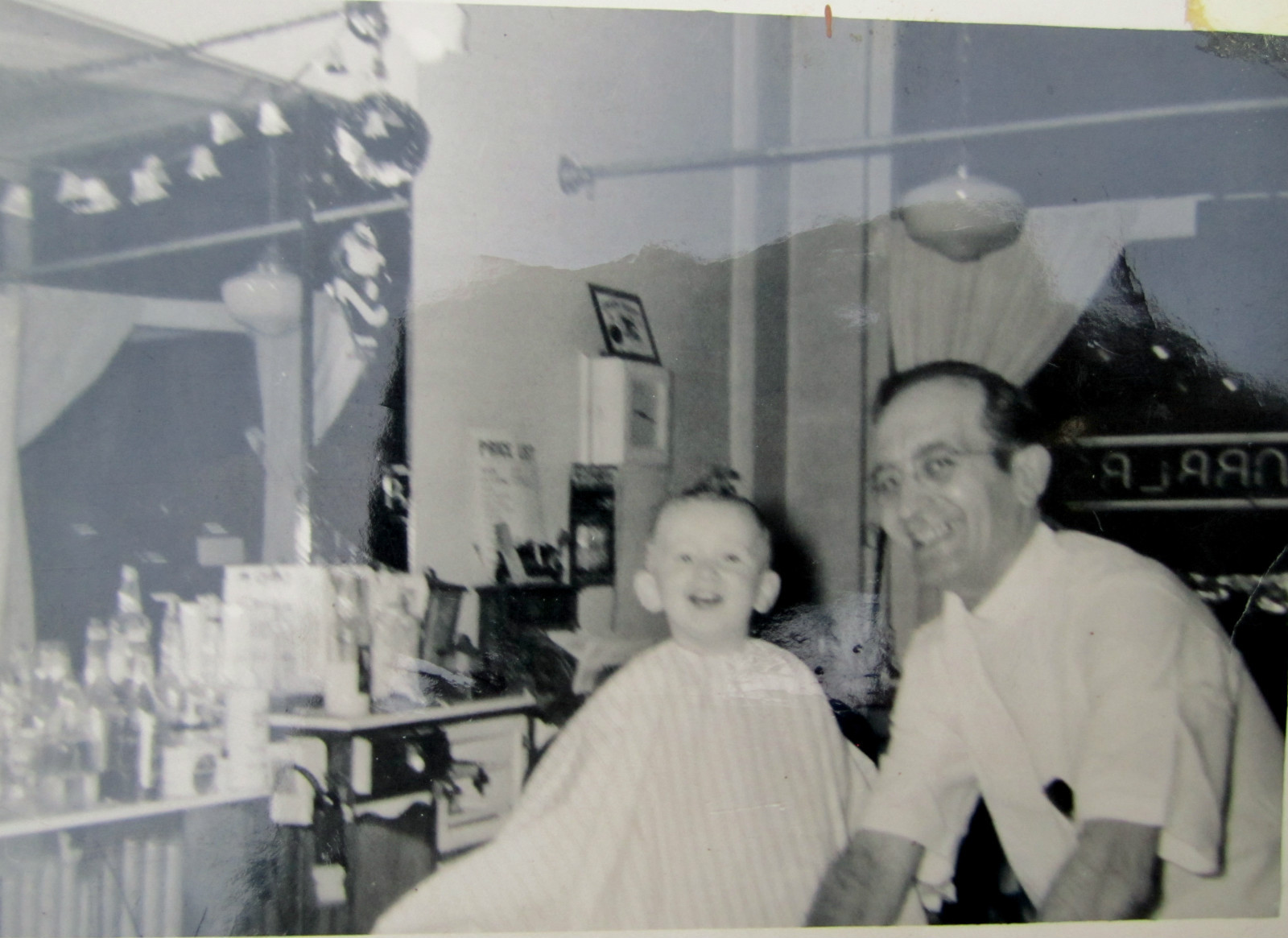 1950’s Barbershop Barber Chair “RELAX IN THE BARBER CHAIR” Sign Ad