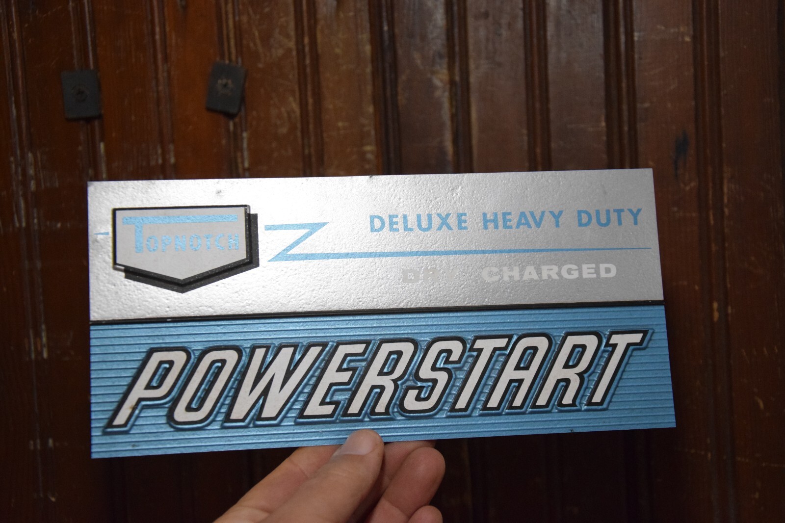 POWERSTART TOPNOTCH HEAVY DUTY DRY BATTERY EMBOSSED METALLIC DEALER SIGN 4″ x 9″