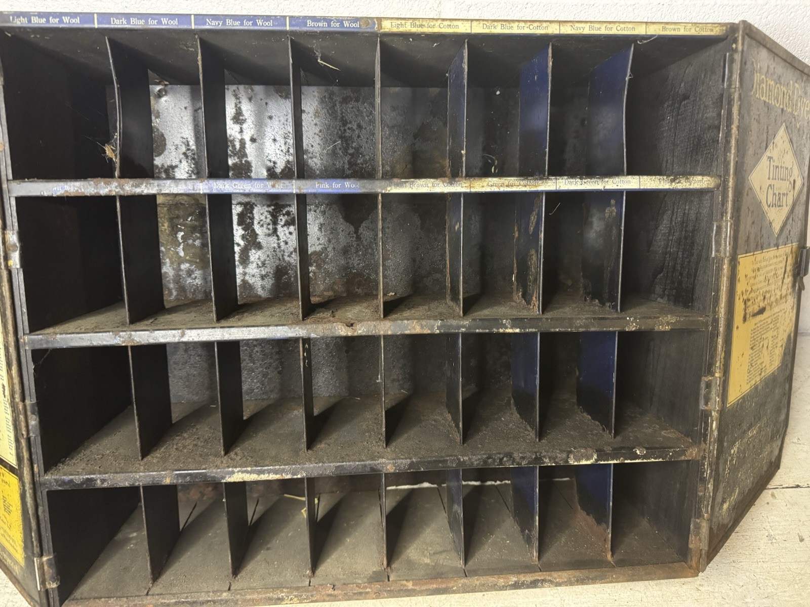 Antique Diamond Dyes Metal Country Store Counter Display Advertising Cabinet 19″