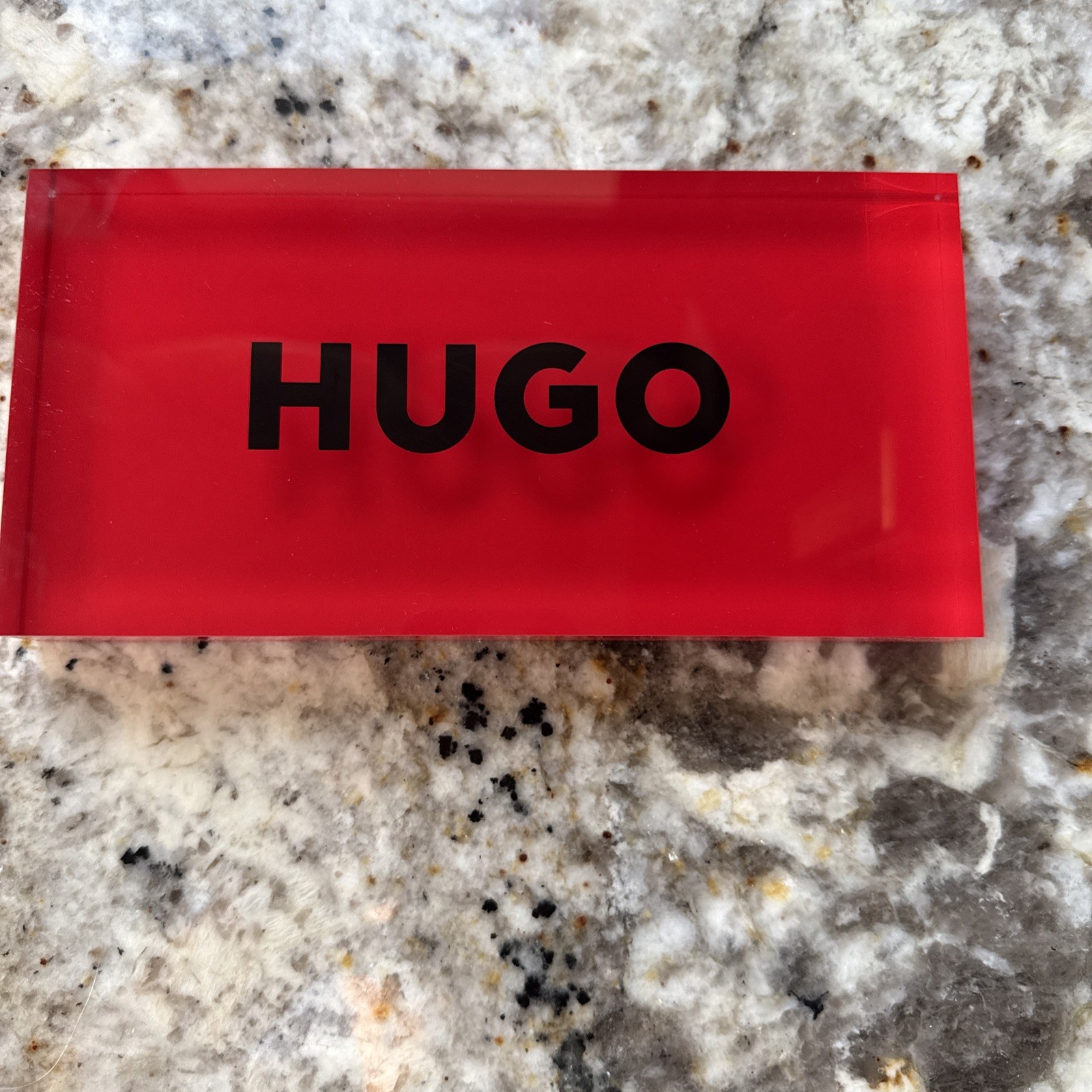 HUGO HUGO BOSS LOGO DISPLAY UNIT IN RED PLEXIGLASS