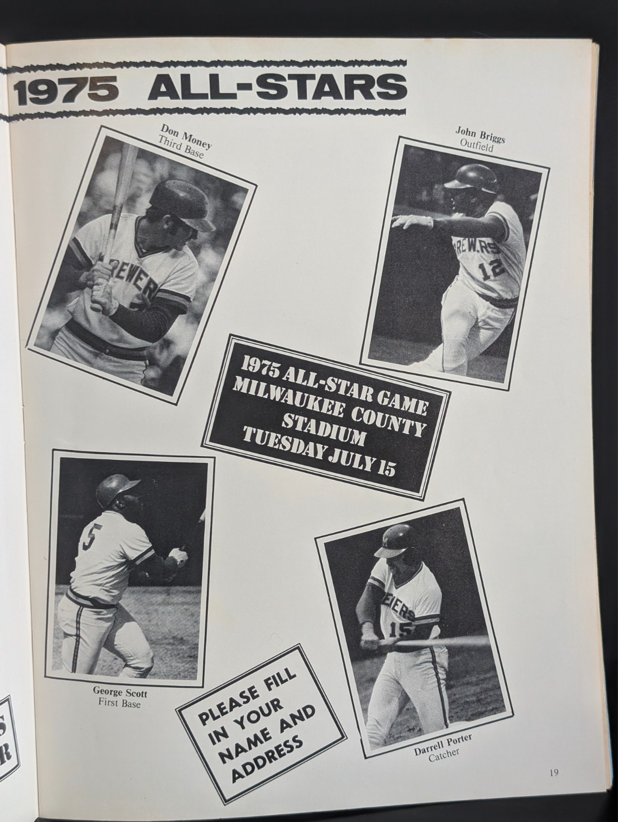 1975 VINTAGE MILWAUKEE BREWERS OFFICIAL SCOREBOOK MAGAZINE HANK is HOME (fl)