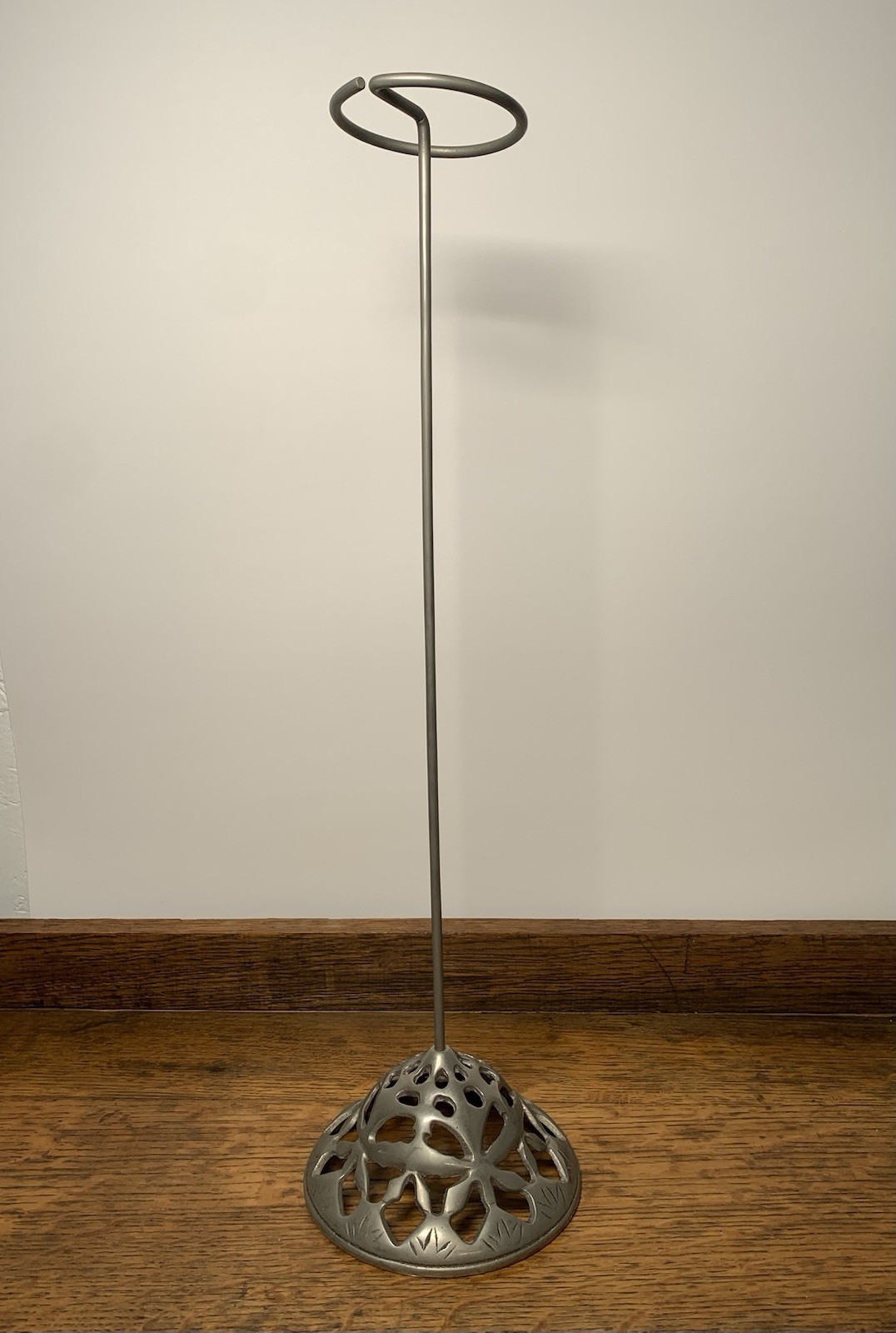 20″ Antique Store Display Stand for Hats, Millinery – Silver Toned Metal