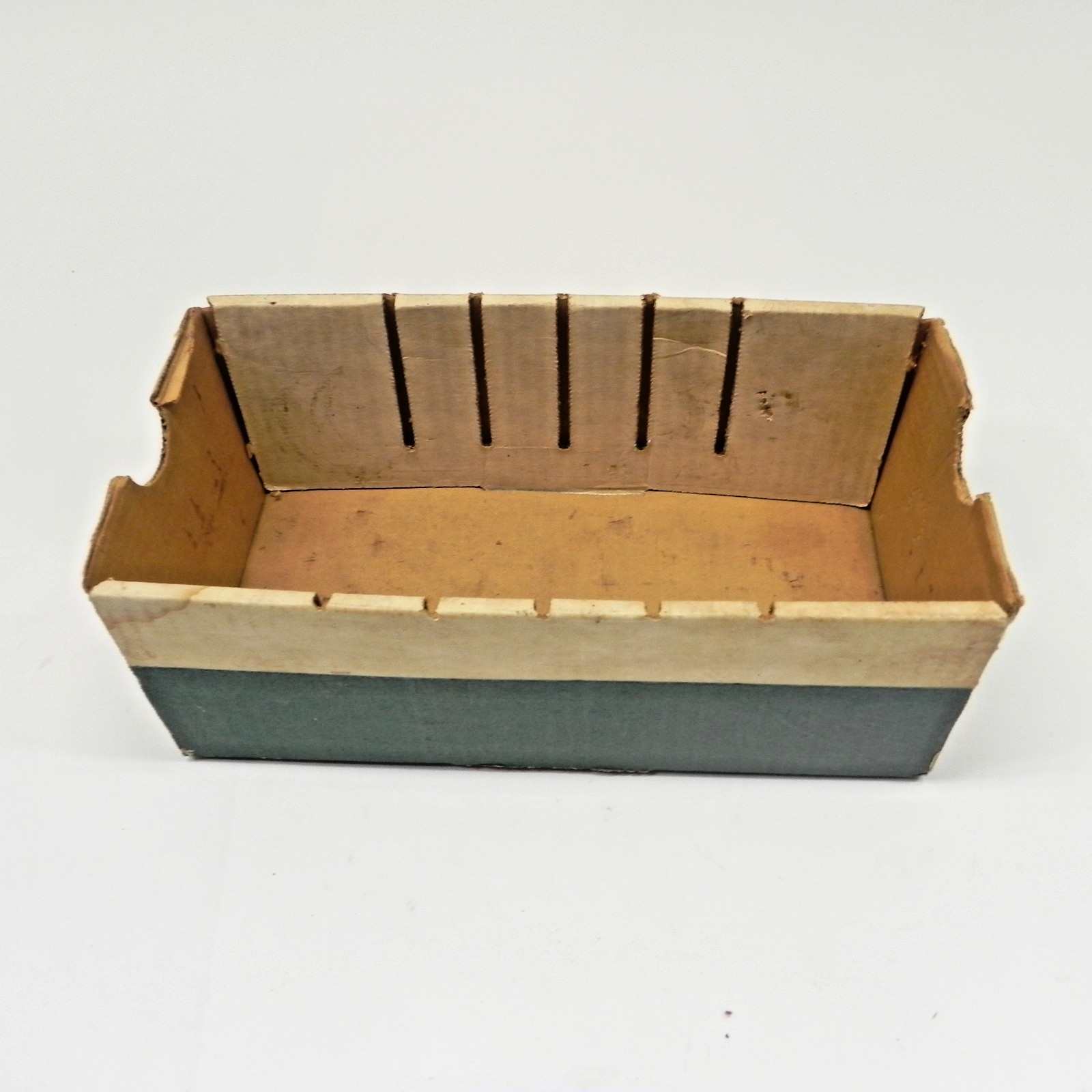 EIS AUTOMOTIVE CORP SERVICE STATION COMPONENTS CARDBOARD BOX EMPTY DISPLAY USED