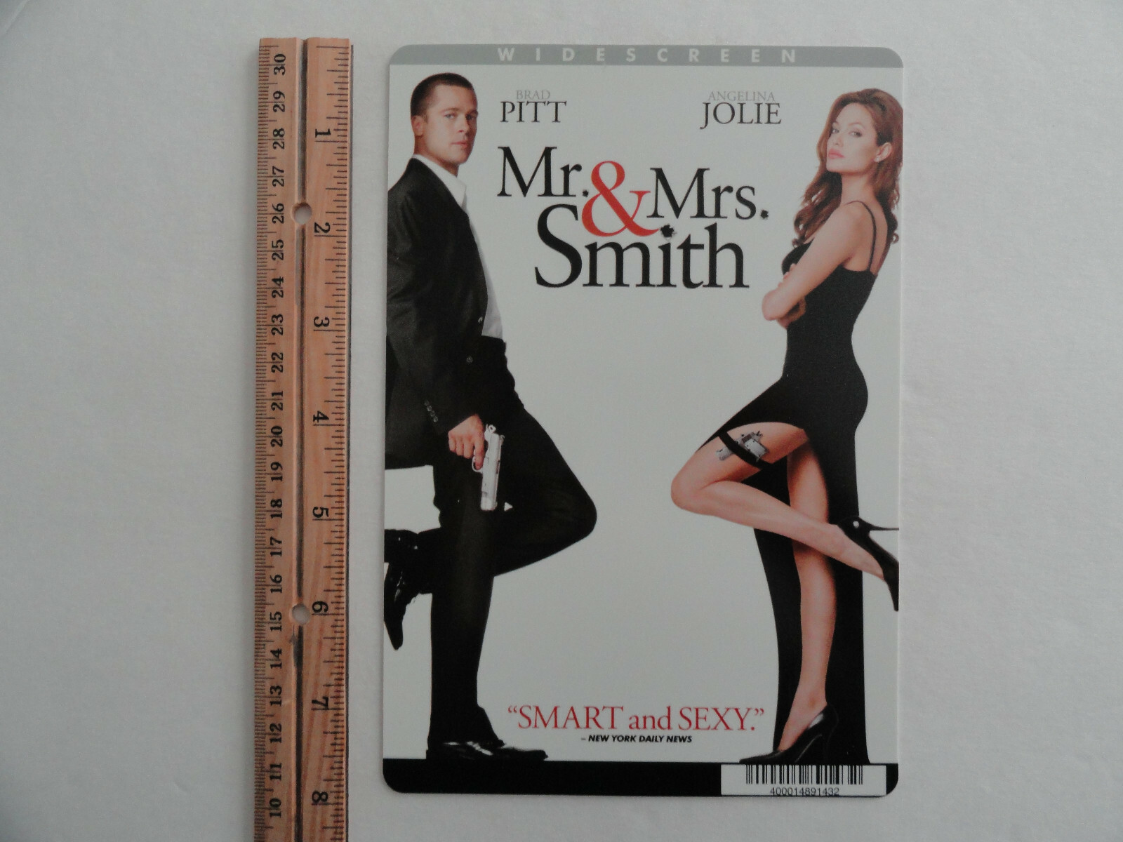 MR. & MRS. SMITH -BRAD PITT – BLOCKBUSTER VIDEO SHELF BACKER CARD 5″X8″ NO MOVIE