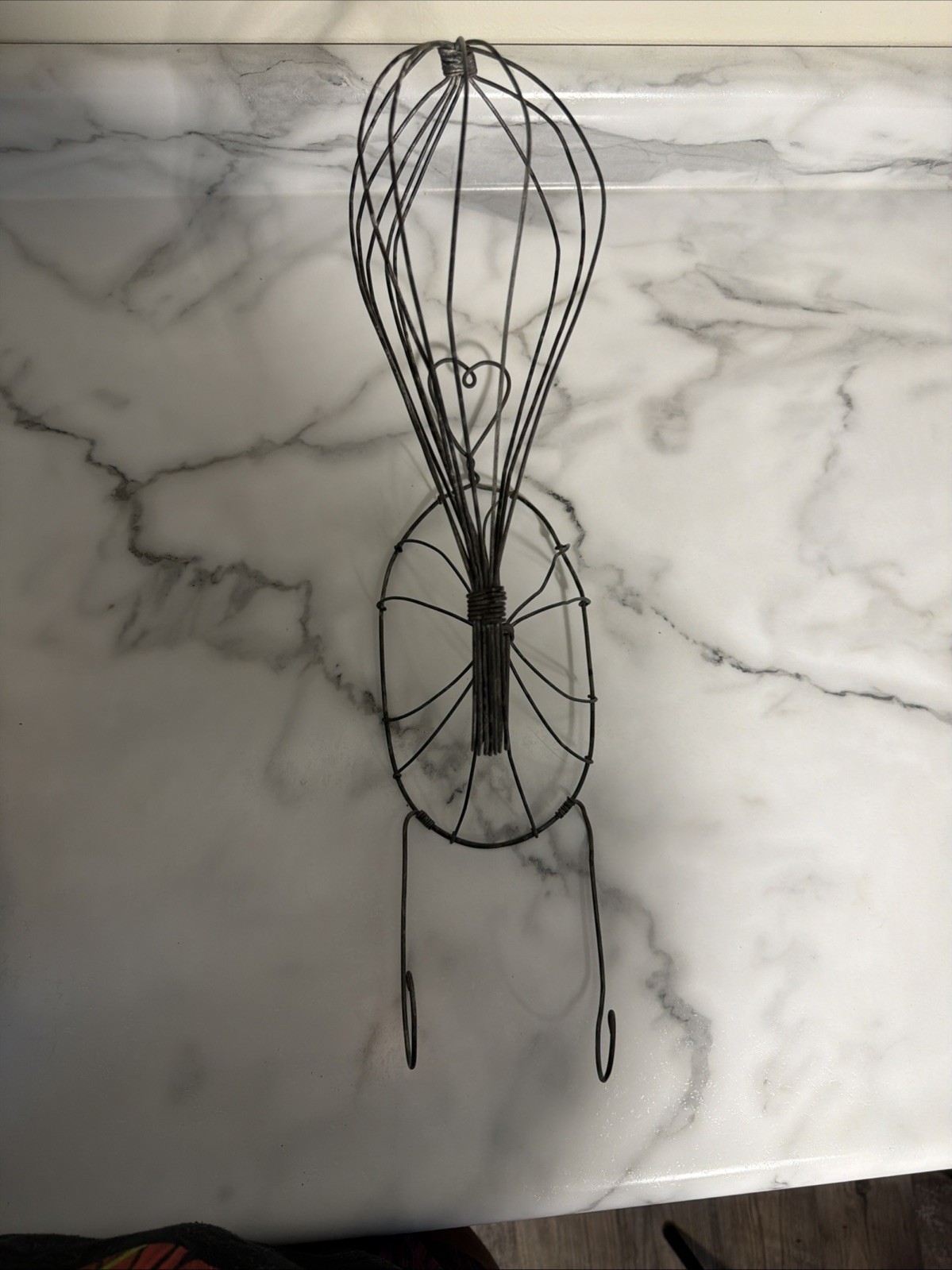 Vintage Antique Wire Hat Wig Stand Wall Holder malleable Rack MCM Pinup Vanity