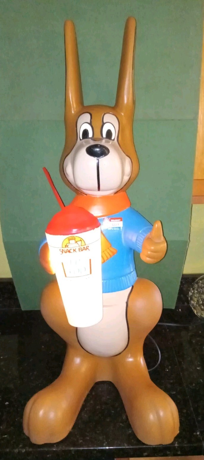 SUPER RARE Vintage Walmart Squiggly Kangaroo Light Up 80s Advertising Figure 35″