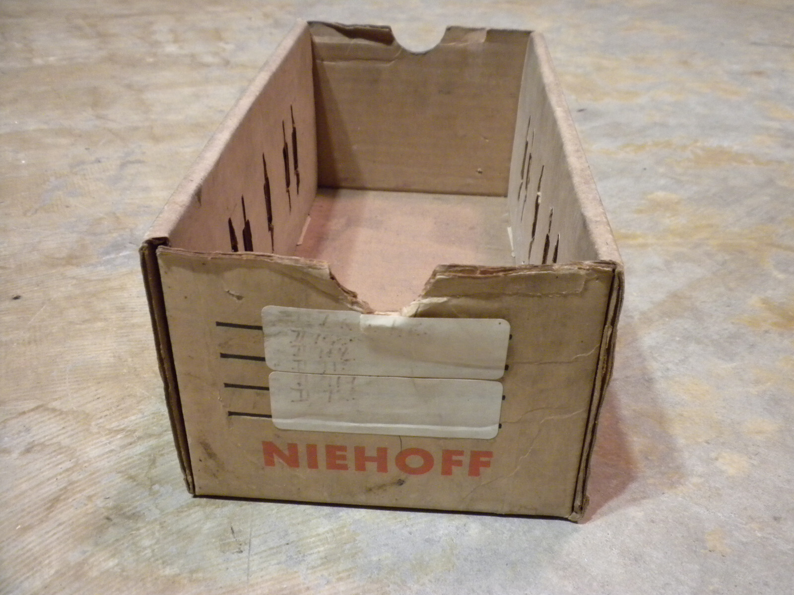 LOTS OF WEAR Vintage Niehoff Automotive Products Store Empty 11″x6″ Storage Box