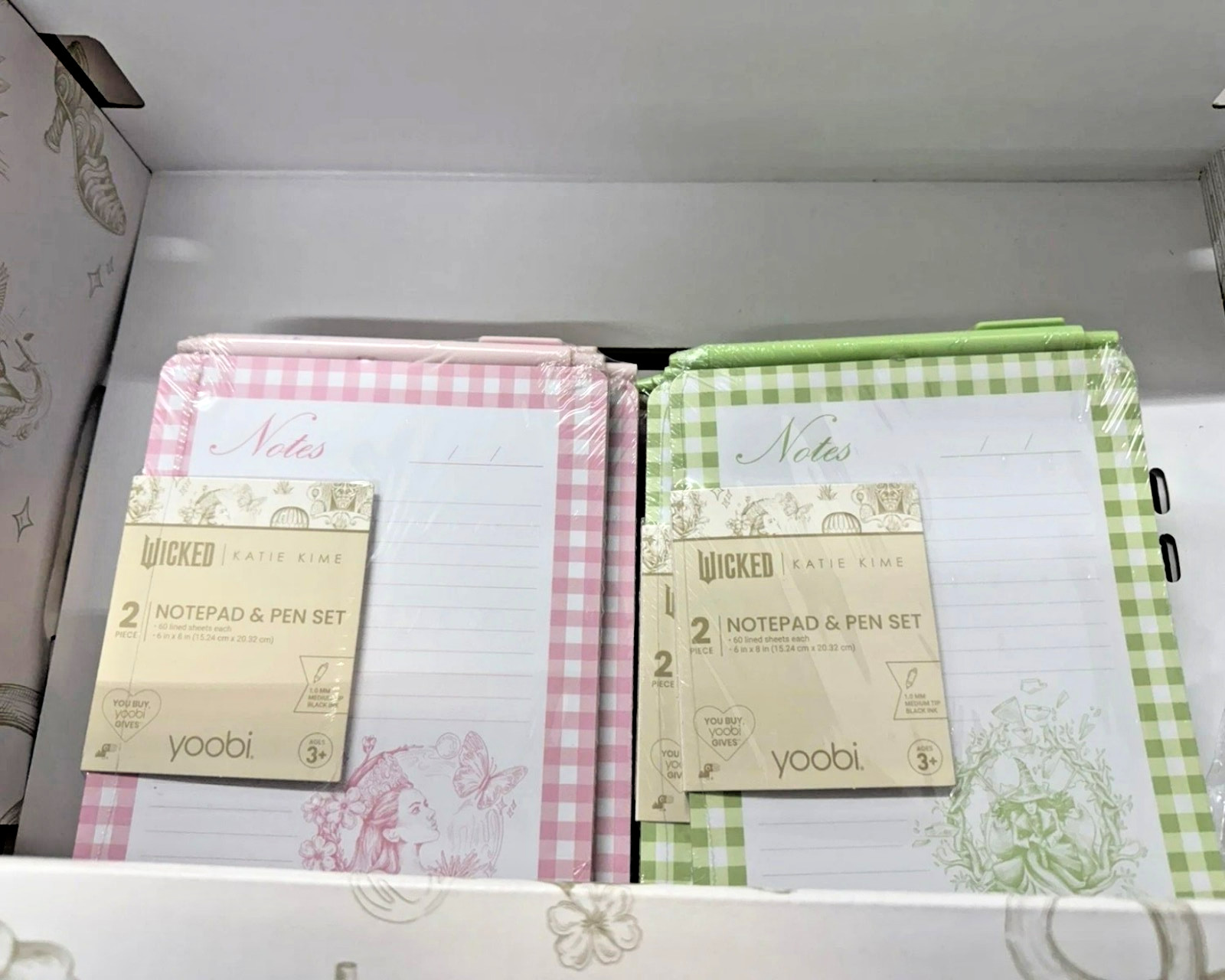 Wicked Store Display – Stationary