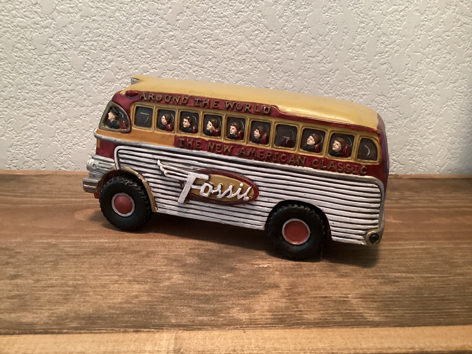 FOSSIL Watch Around The World American Classic Yellow Bus Vehicle Watch Display